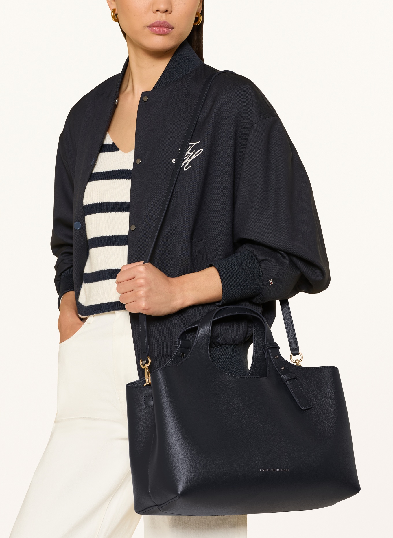 TOMMY HILFIGER handbag: DARK BLUE / GOLD