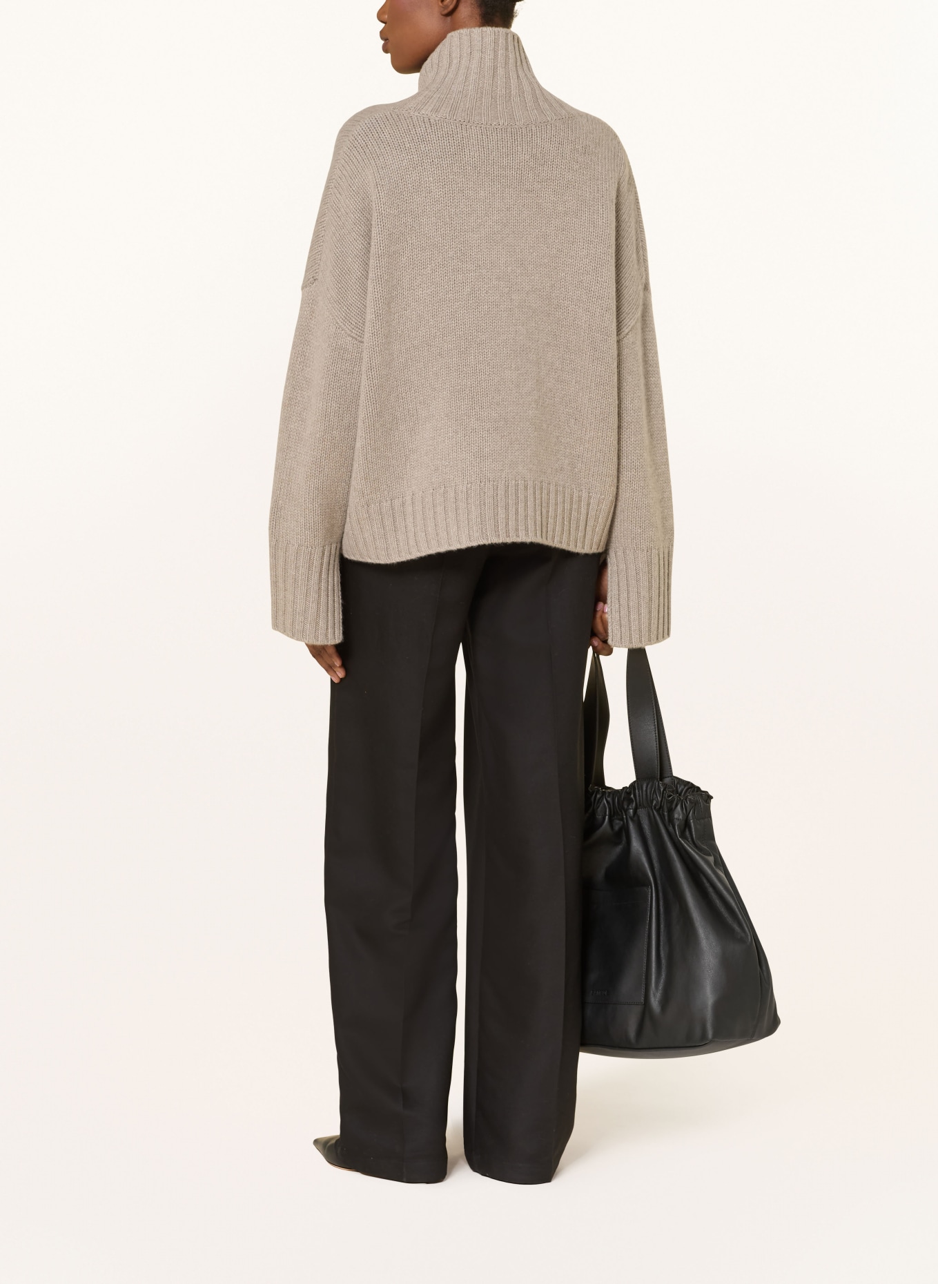 SOFT GOAT Rollkragenpullover aus Cashmere: TAUPE