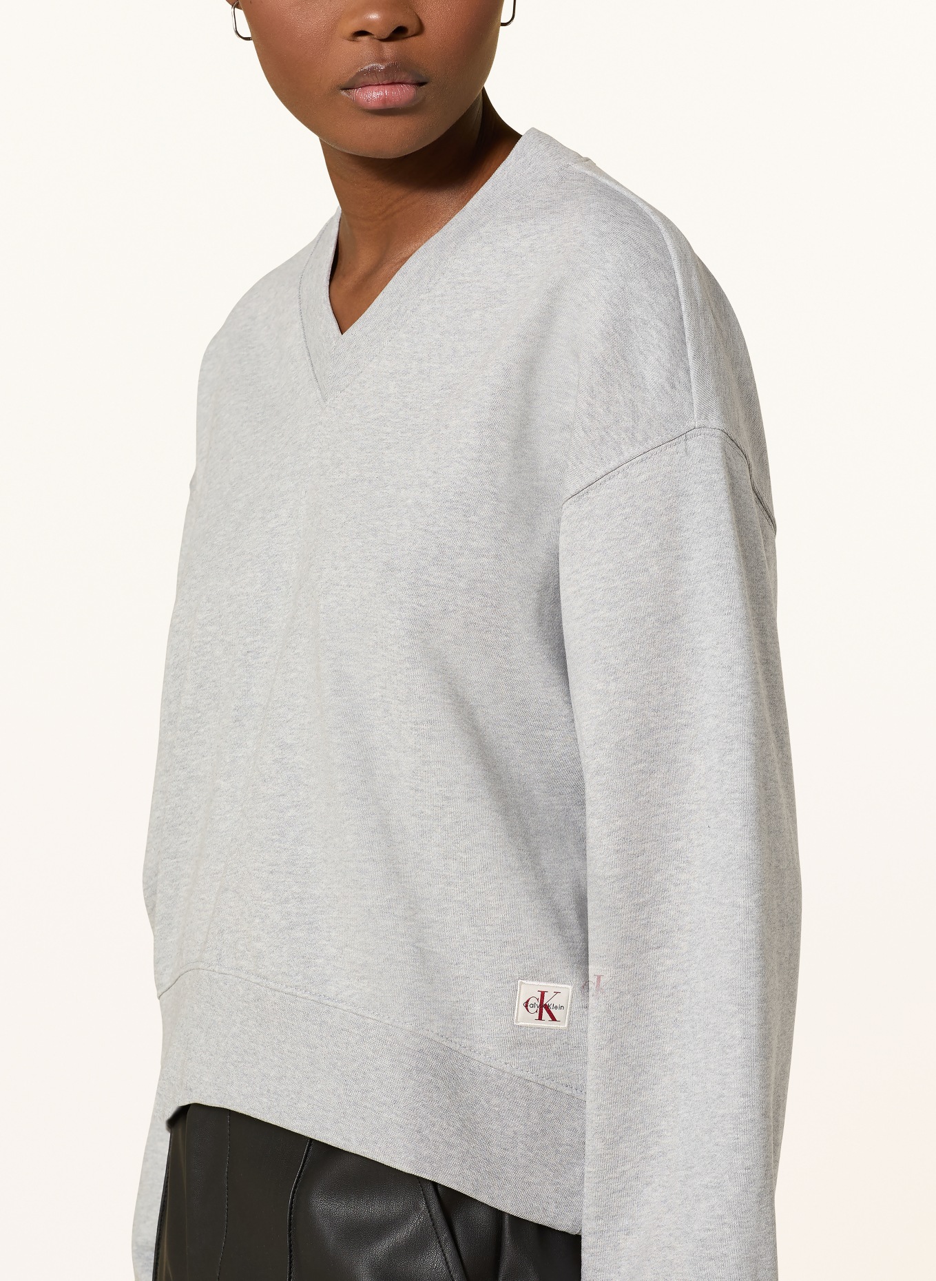 Calvin Klein Jeans Sweatshirt: HELLGRAU