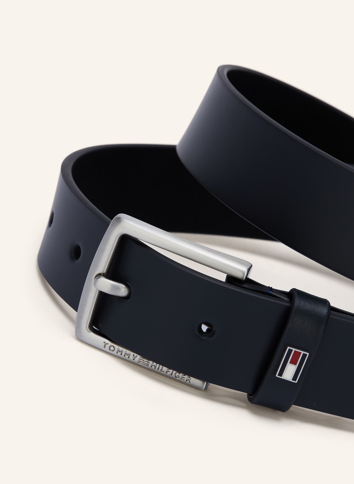 TOMMY HILFIGER leather belt: DARK BLUE / SILVER