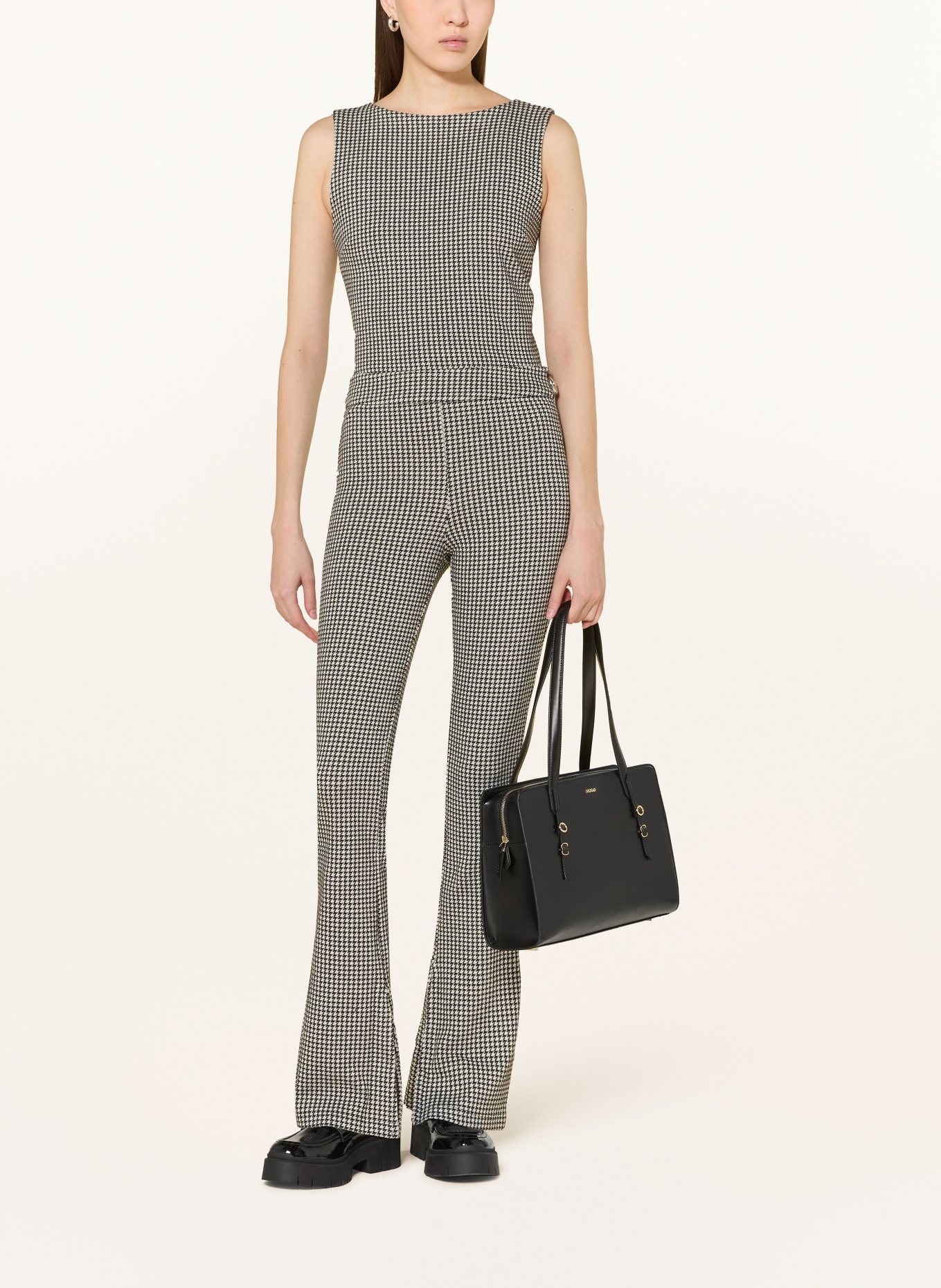 HUGO Schultertasche SYNDRA: SCHWARZ