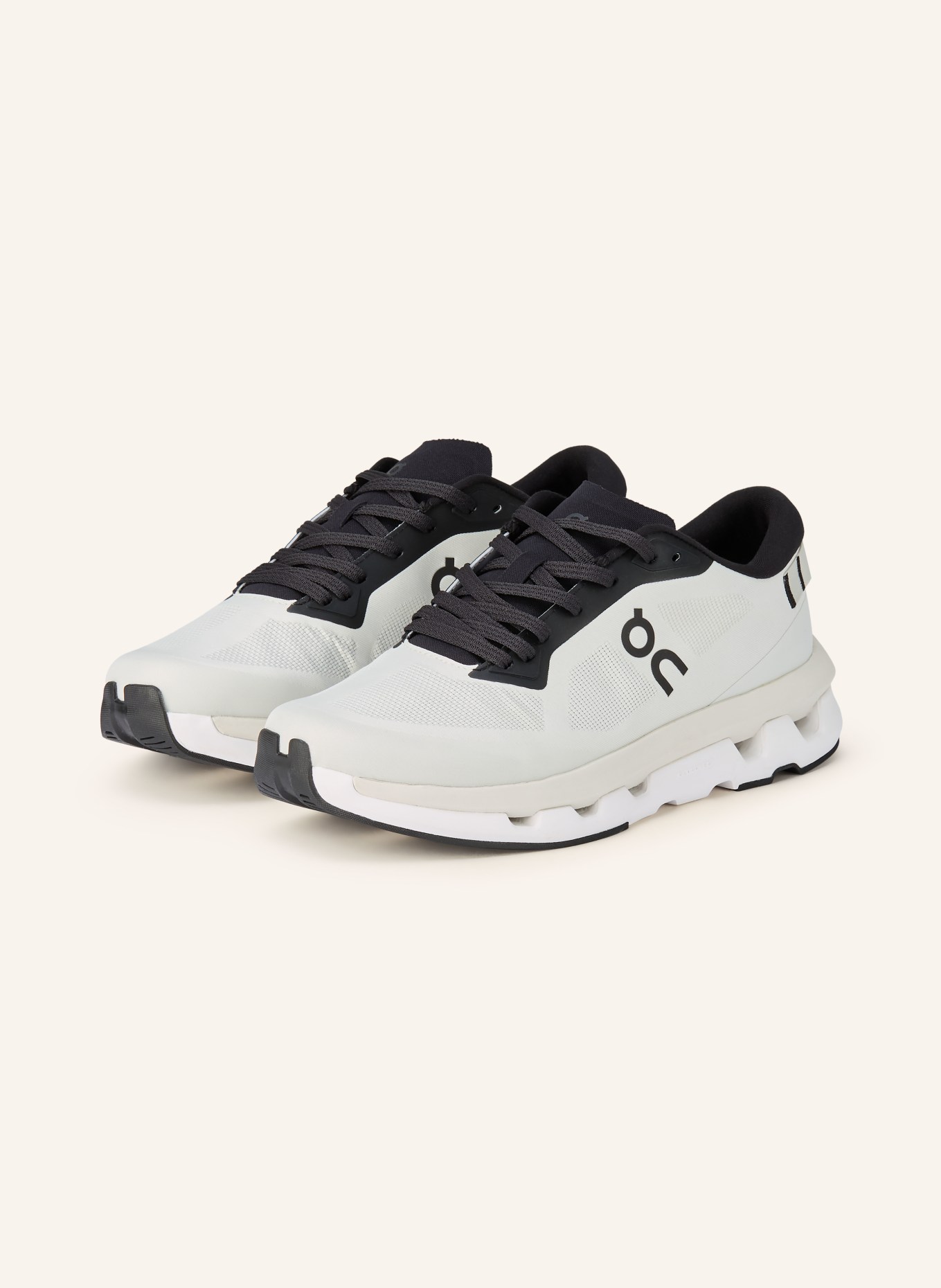 On Sneakersy CLOUDZONE: BIAŁY / CZARNY