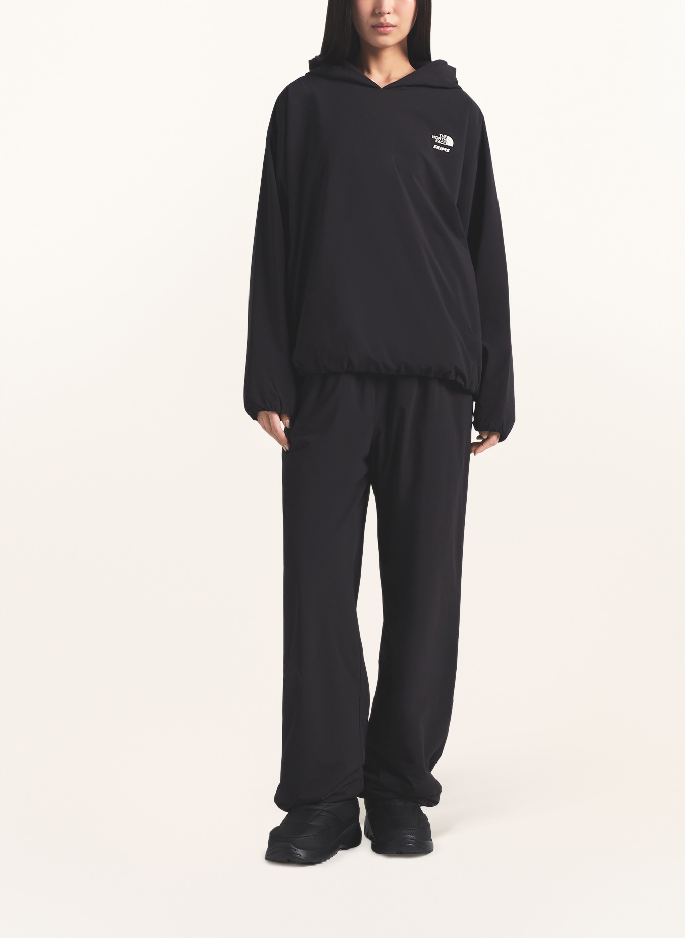 THE NORTH FACE x SKIMS TNF X PROJECT K W VENTRIX slip-on jacket: I3X SK Onyx