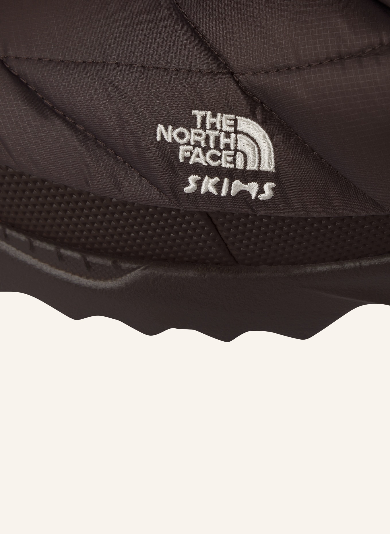 THE NORTH FACE x SKIMS Bottes TNF X SKIMS NUPTSE TRACTION: T8J SK Phoenix-SK Phoenix