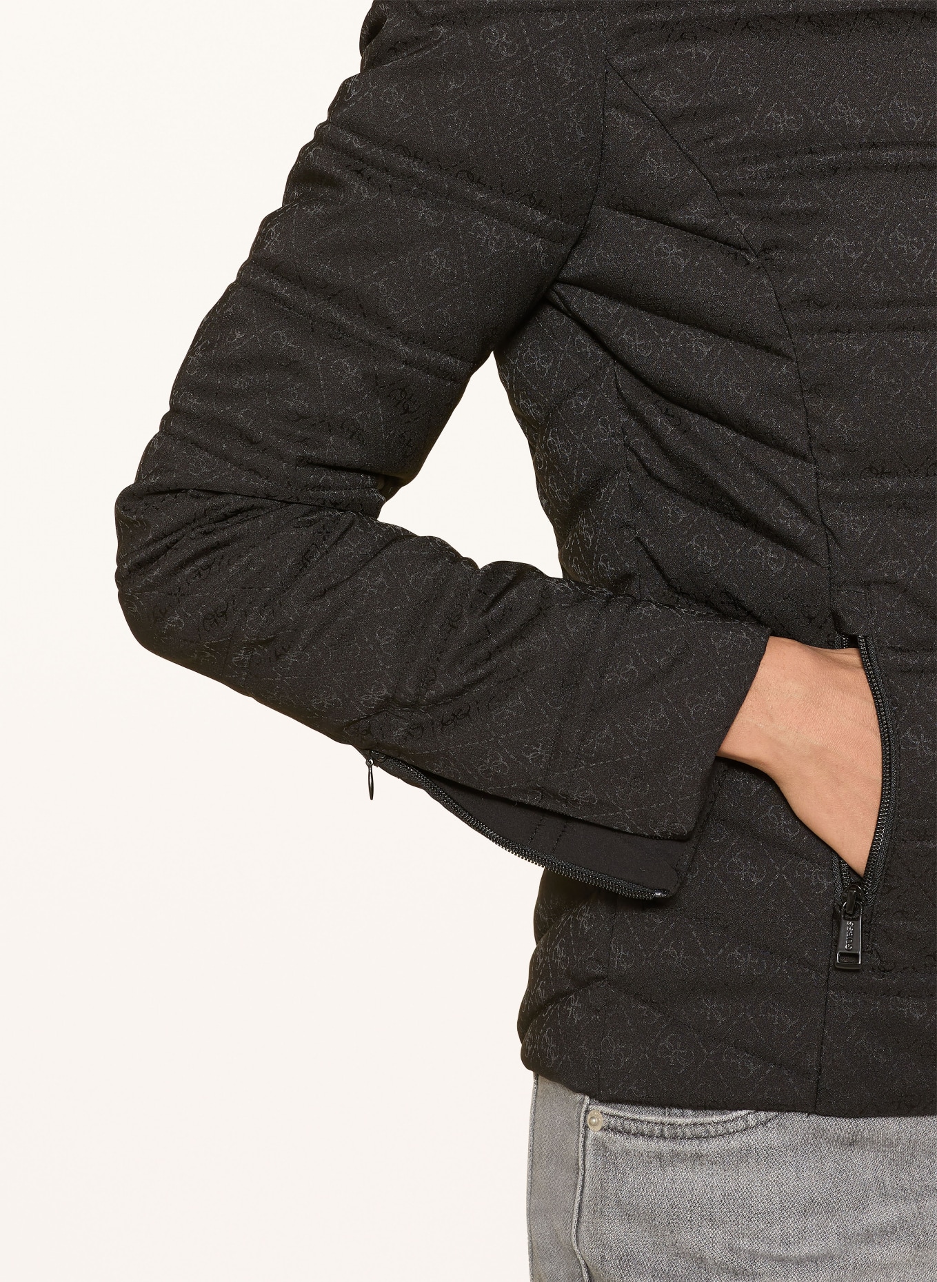 GUESS Steppjacke NEW VONA: SCHWARZ