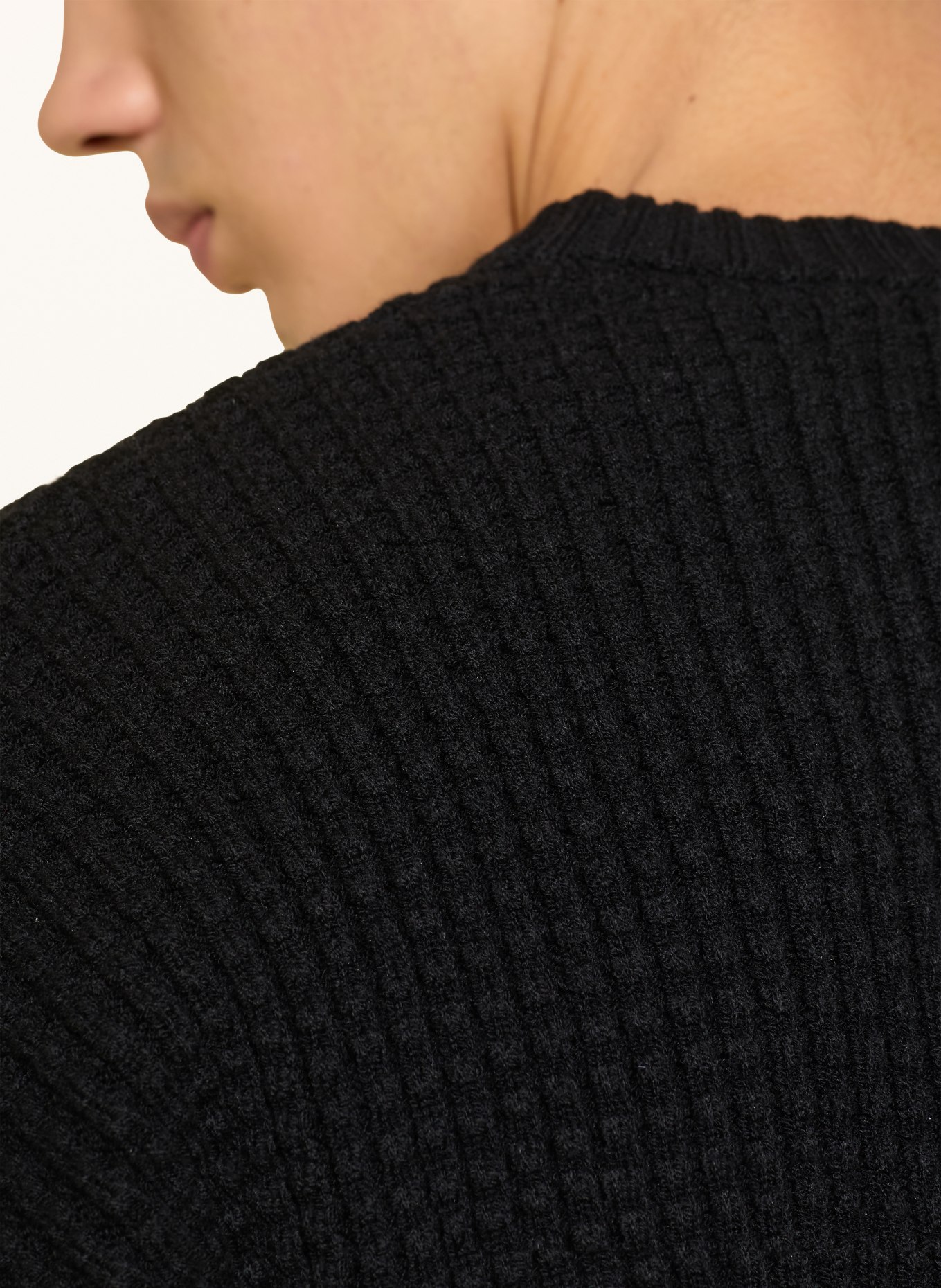 DRYKORN Pullover: SCHWARZ