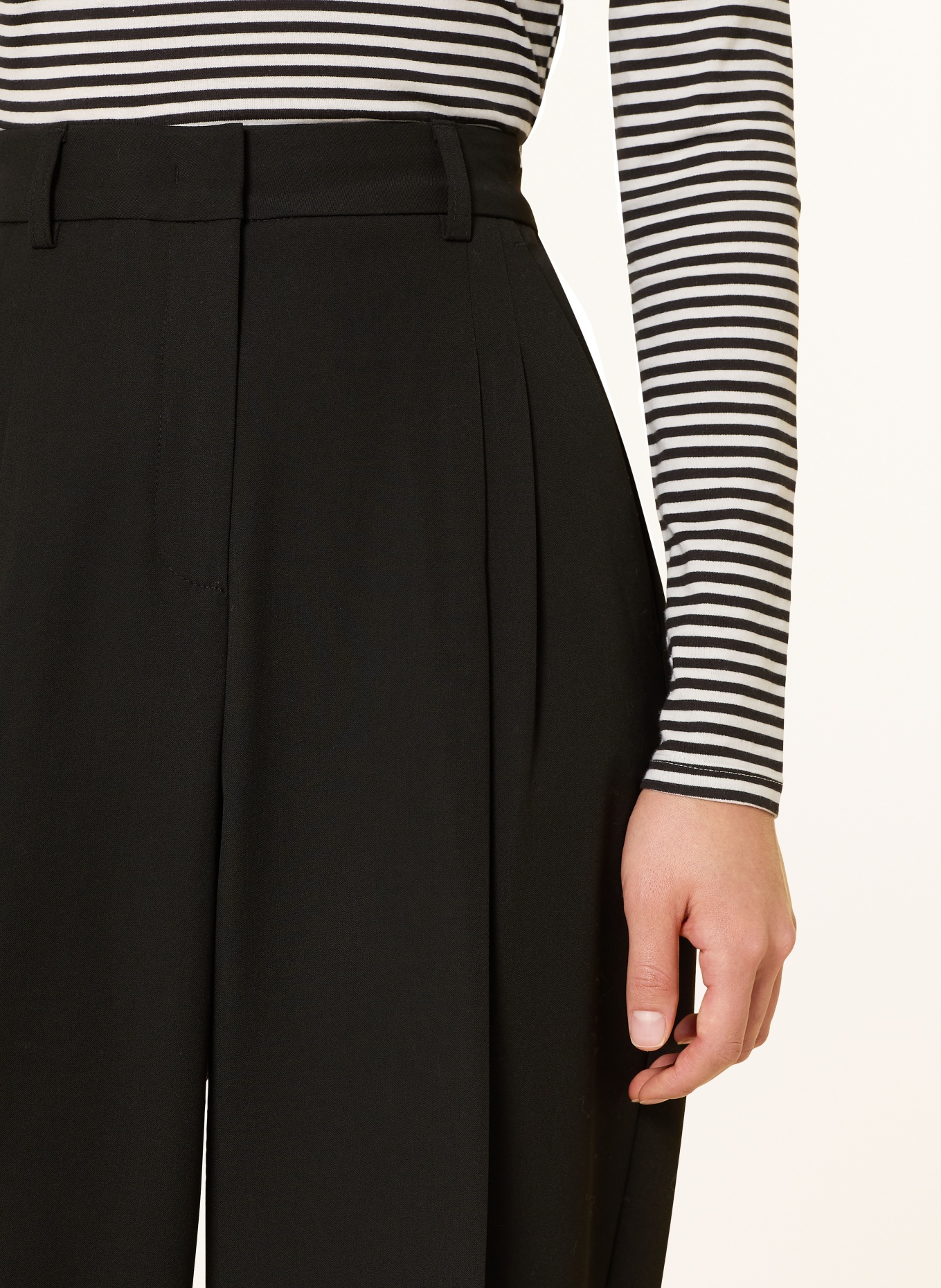 Smith & Soul Spodnie 7/8: CZARNY