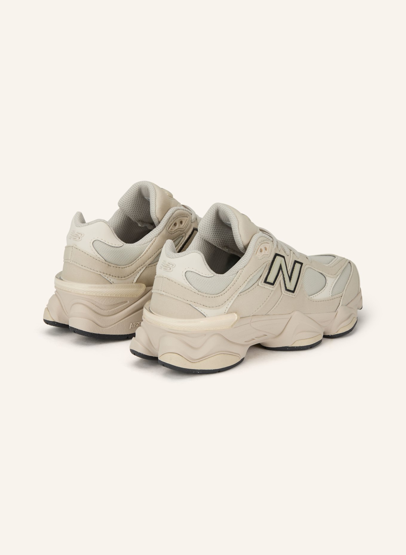 new balance Sneaker 9060: GRAU / HELLGRAU