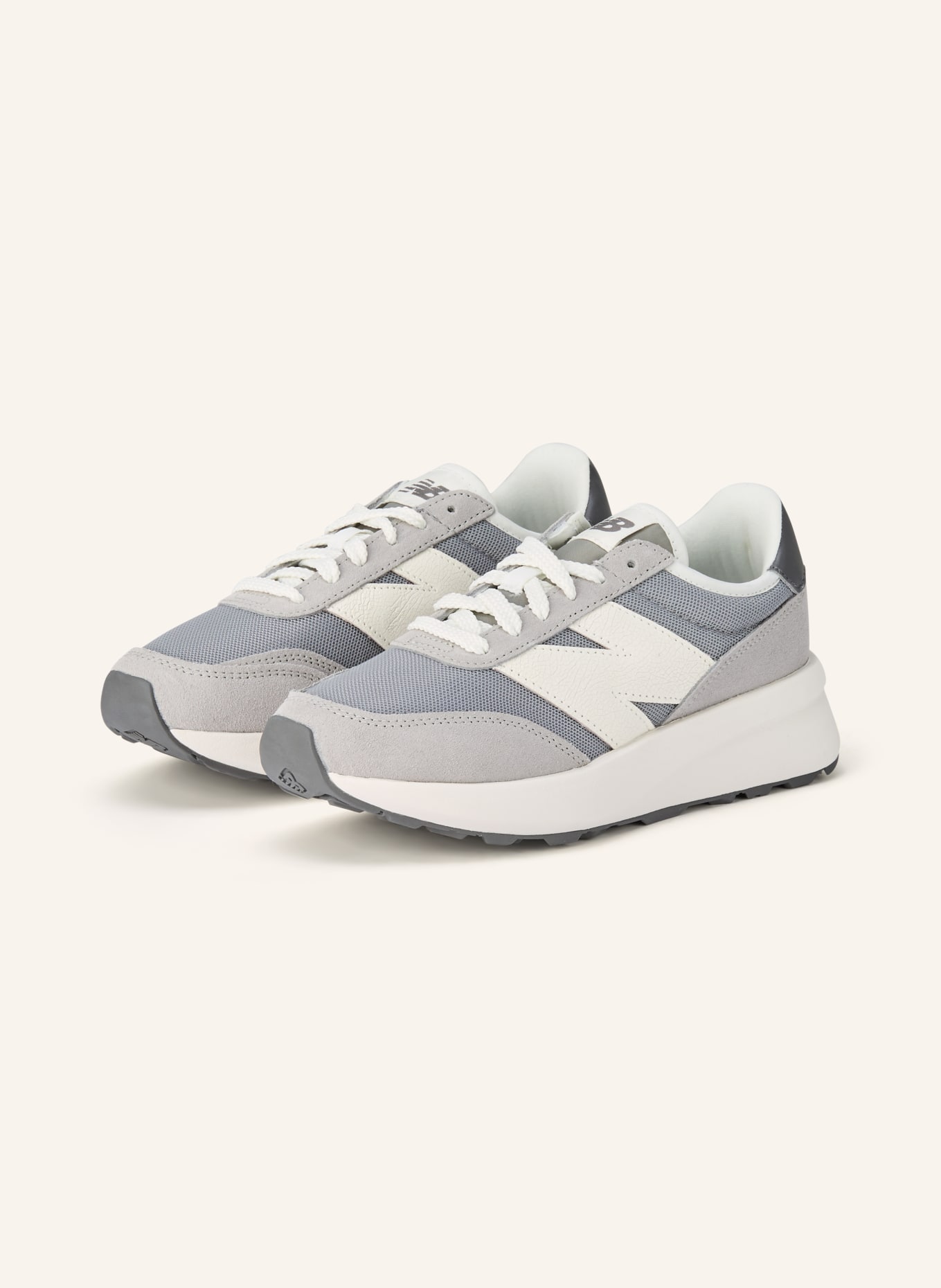 new balance Sneaker 370: GRAU / DUNKELGRAU / WEISS