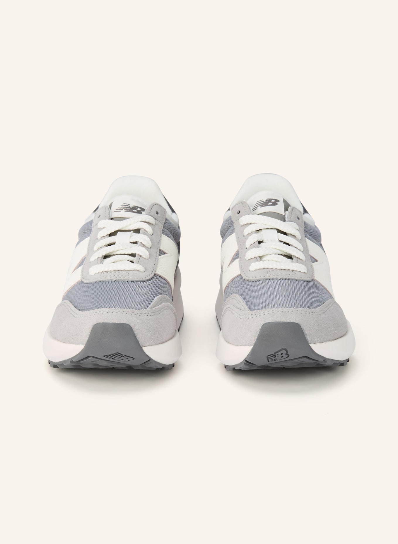 new balance Sneaker 370: GRAU / DUNKELGRAU / WEISS