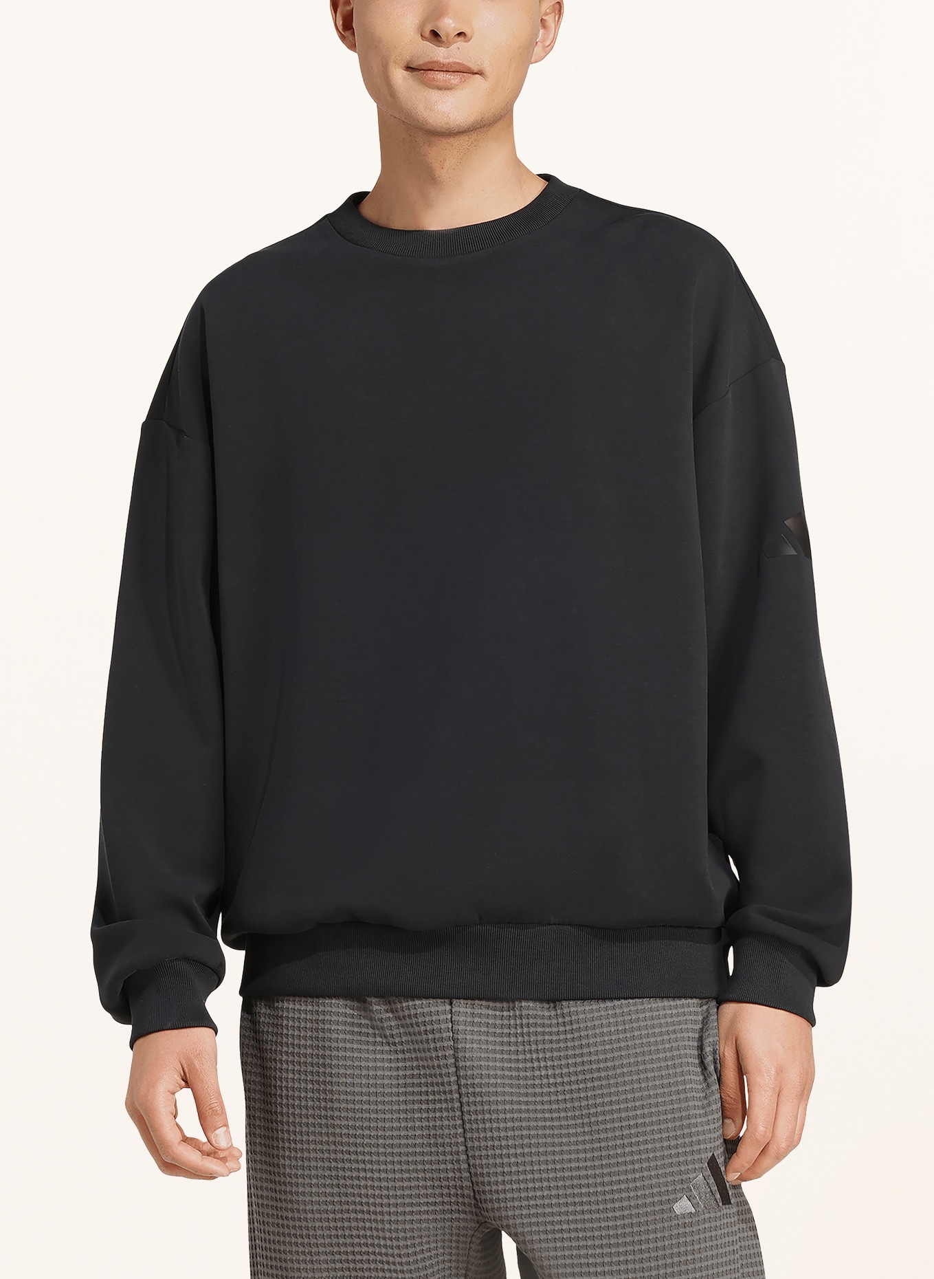 adidas Sweatshirt SOFT LUX: SCHWARZ