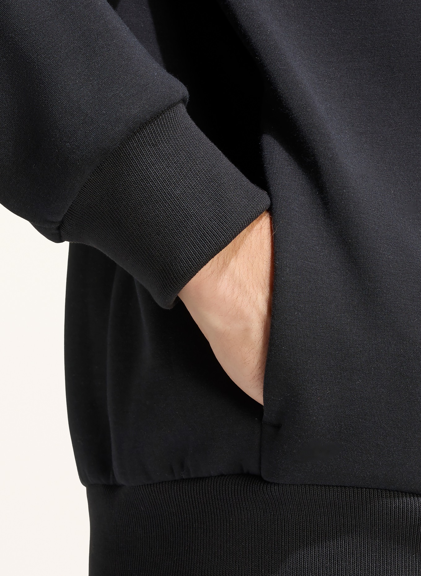 adidas Sweatjacke SOFT LUX: SCHWARZ