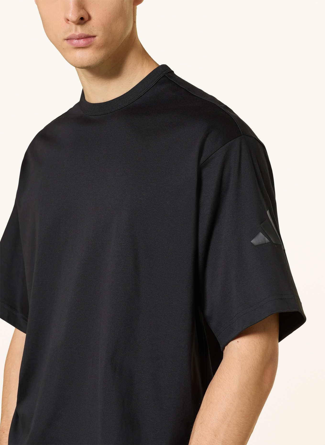 adidas SOFT LUX T-shirt: BLACK