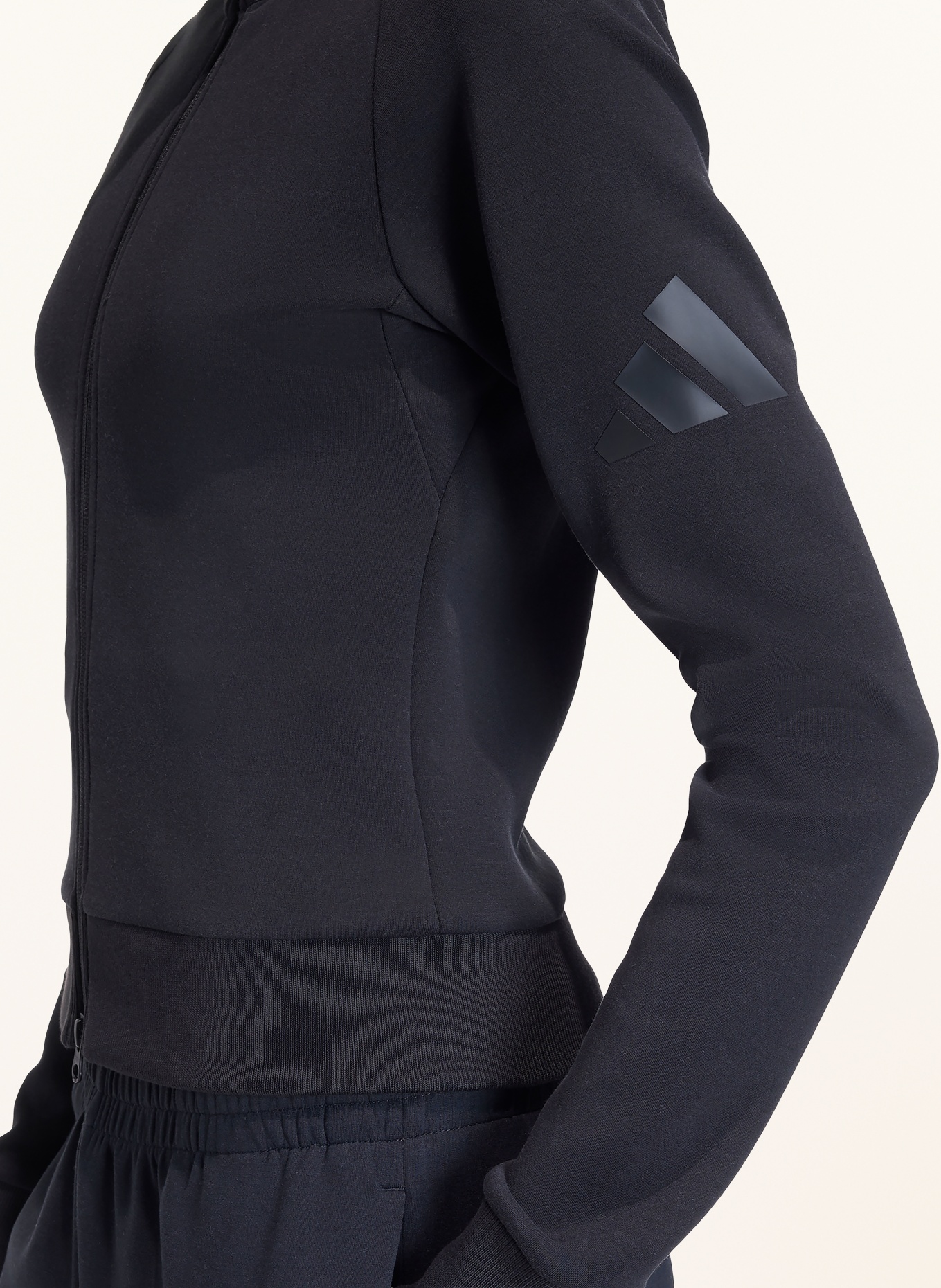 adidas Mikina SOFT LUX: ČERNÁ