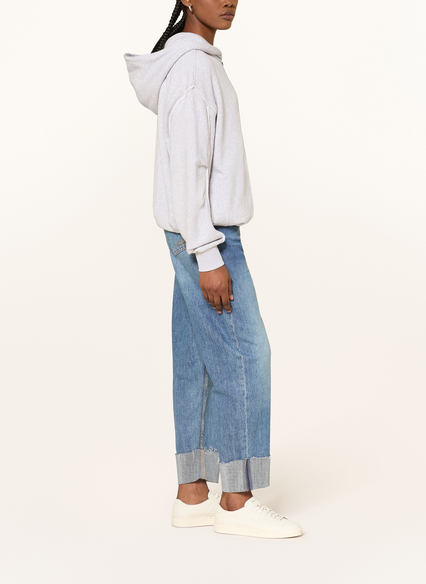 BOSS Bluza ELENDY: JASNOCZARY