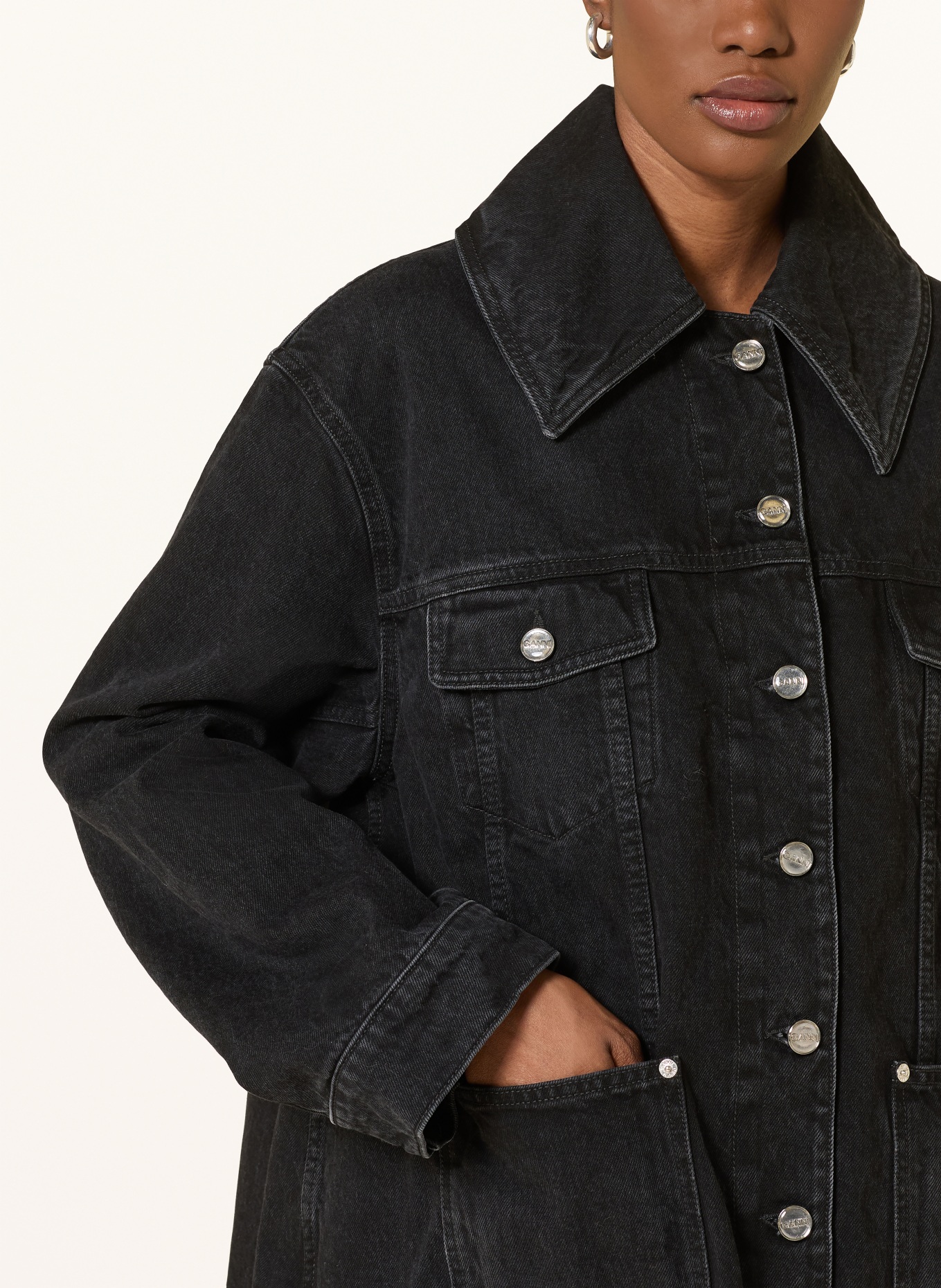 GANNI kurtka dżinsowa: 055 BLACK WASHED