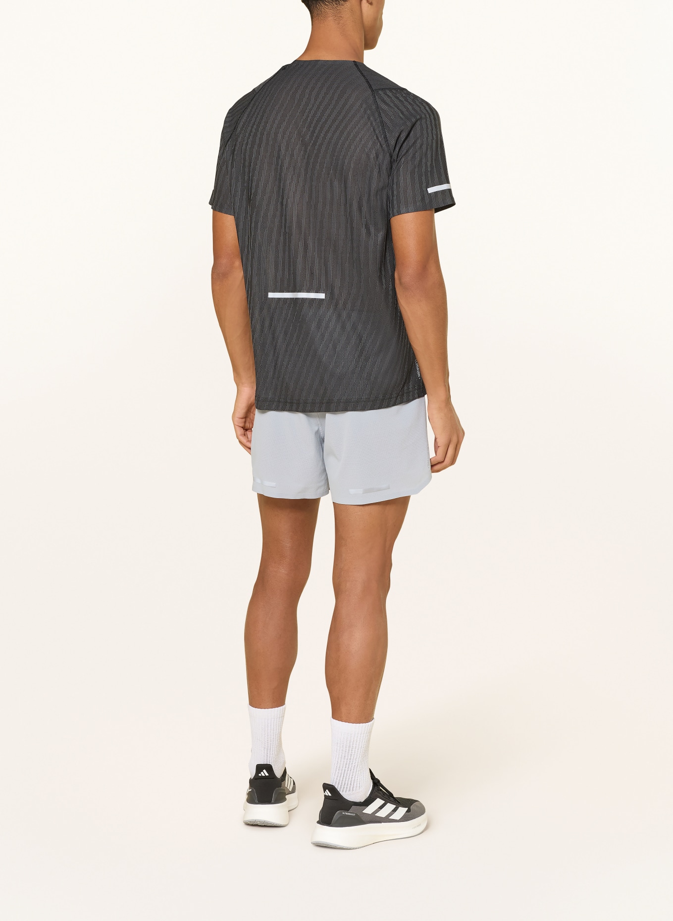 adidas Laufshirt ADI365 CLIMACOOL+: SCHWARZ