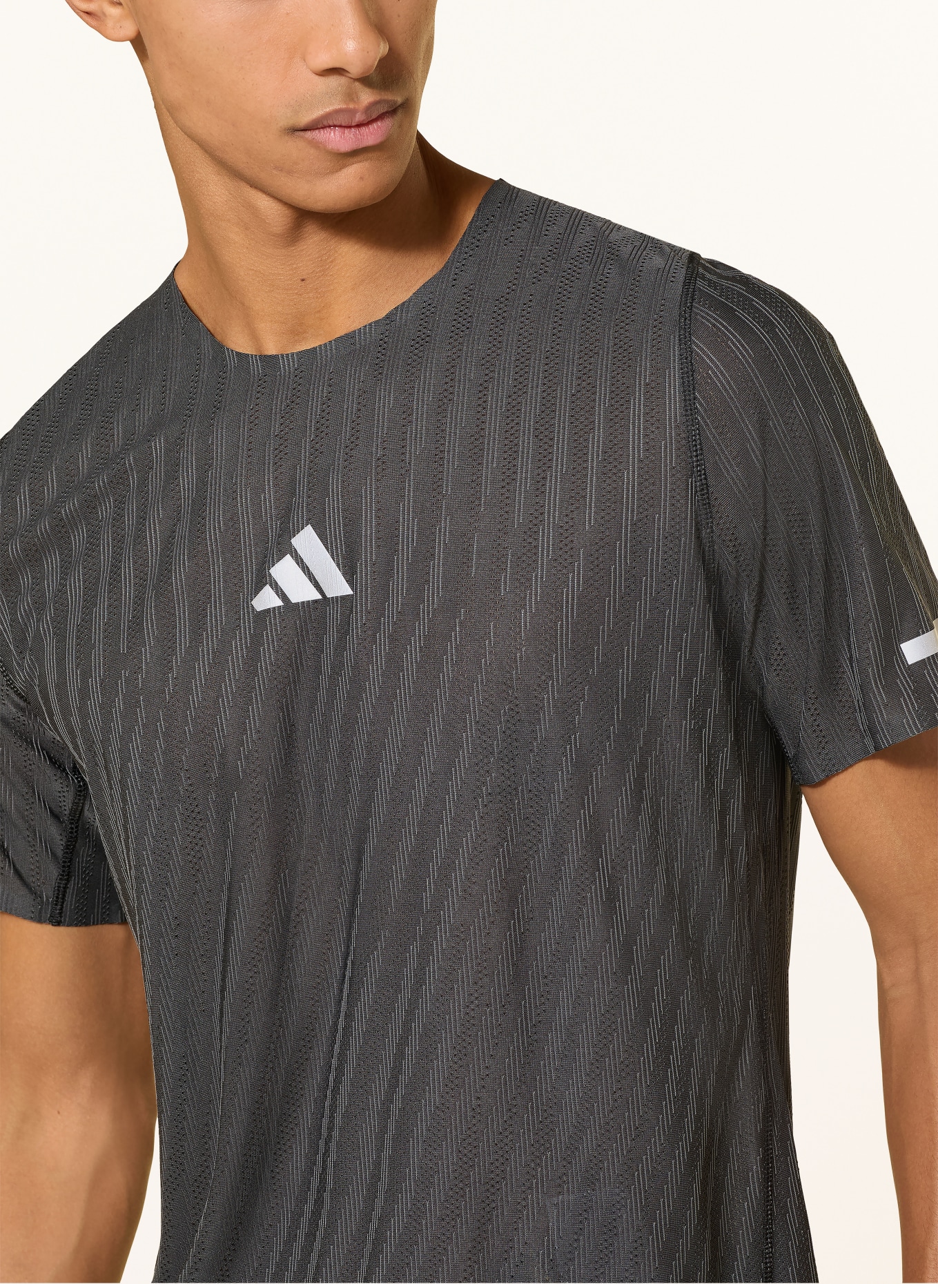 adidas Laufshirt ADI365 CLIMACOOL+: SCHWARZ