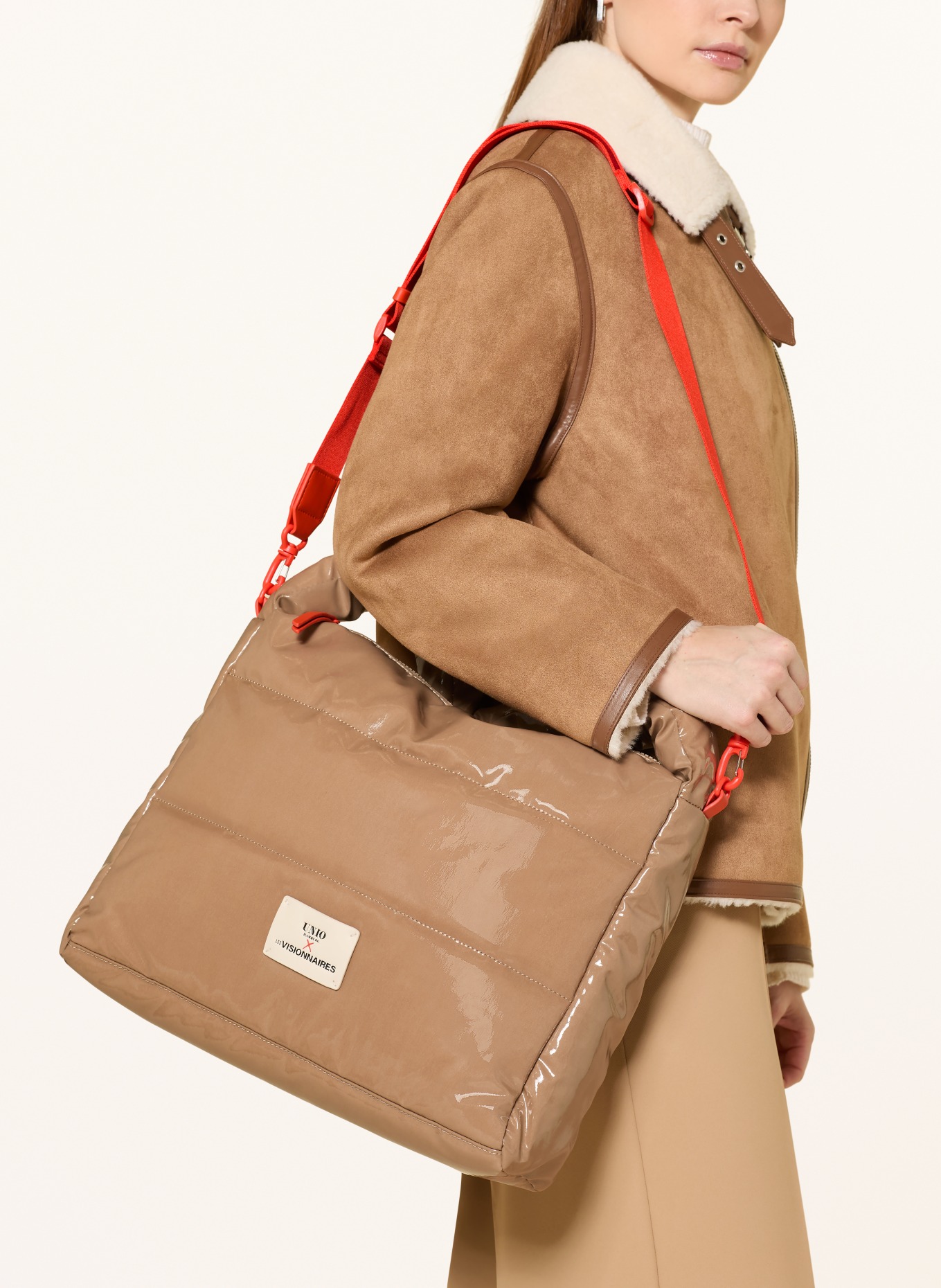 UNIO Sac à bandoulière LACQUER: BEIGE / ORANGE