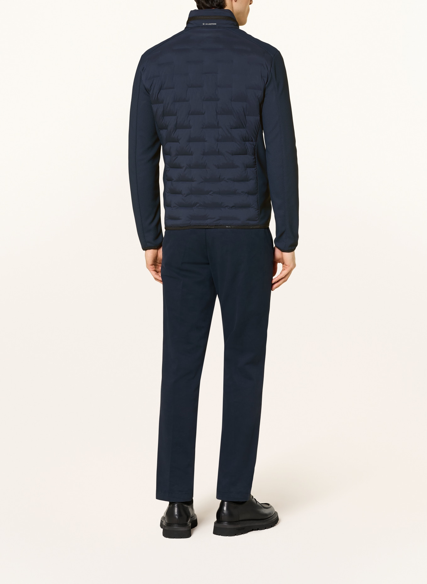 MILESTONE Prošívaná bunda MSNERANO z kombinace materiálů s izolací DUPONT™ SORONA®: TMAVĚ MODRÁ