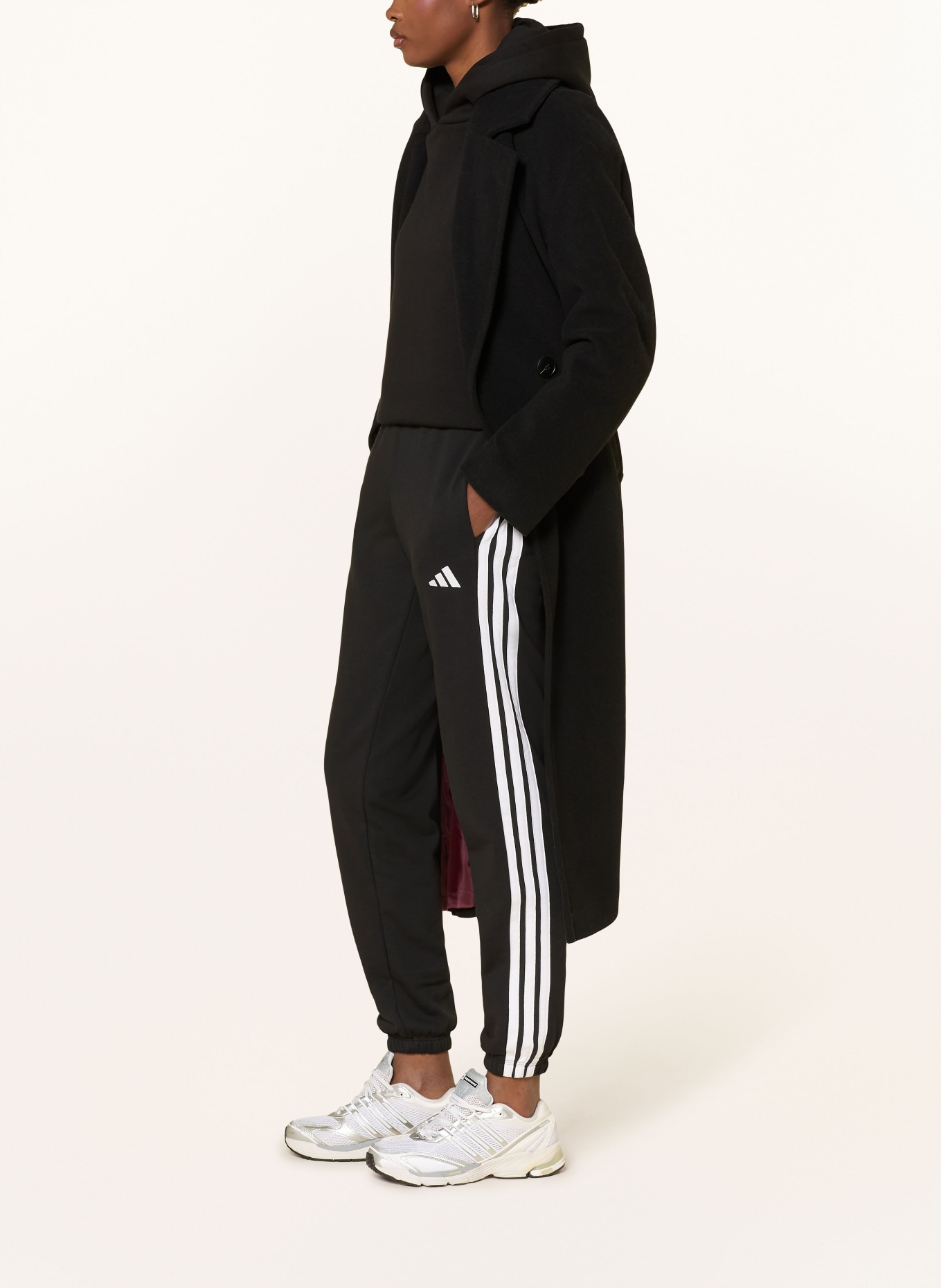 adidas Sweatpants ESSENTIALS 3-STREIFEN: SCHWARZ