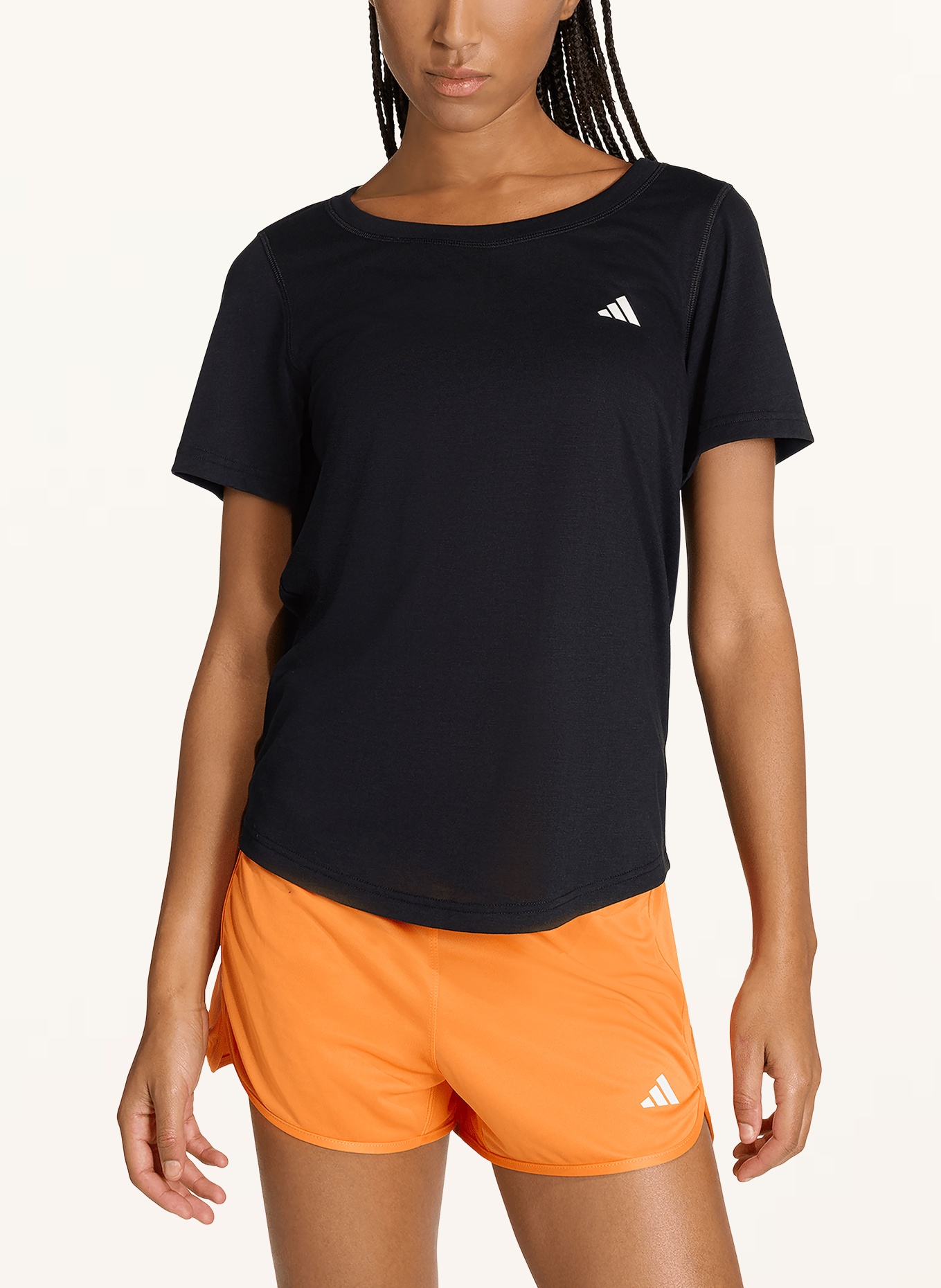 adidas Tričko WORKOUT ESSENTIALS: ČERNÁ