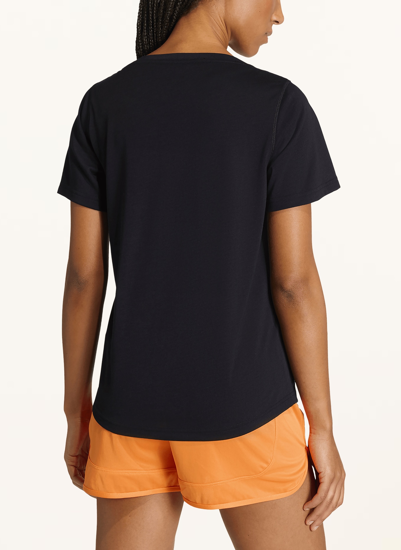 adidas Tričko WORKOUT ESSENTIALS: ČERNÁ