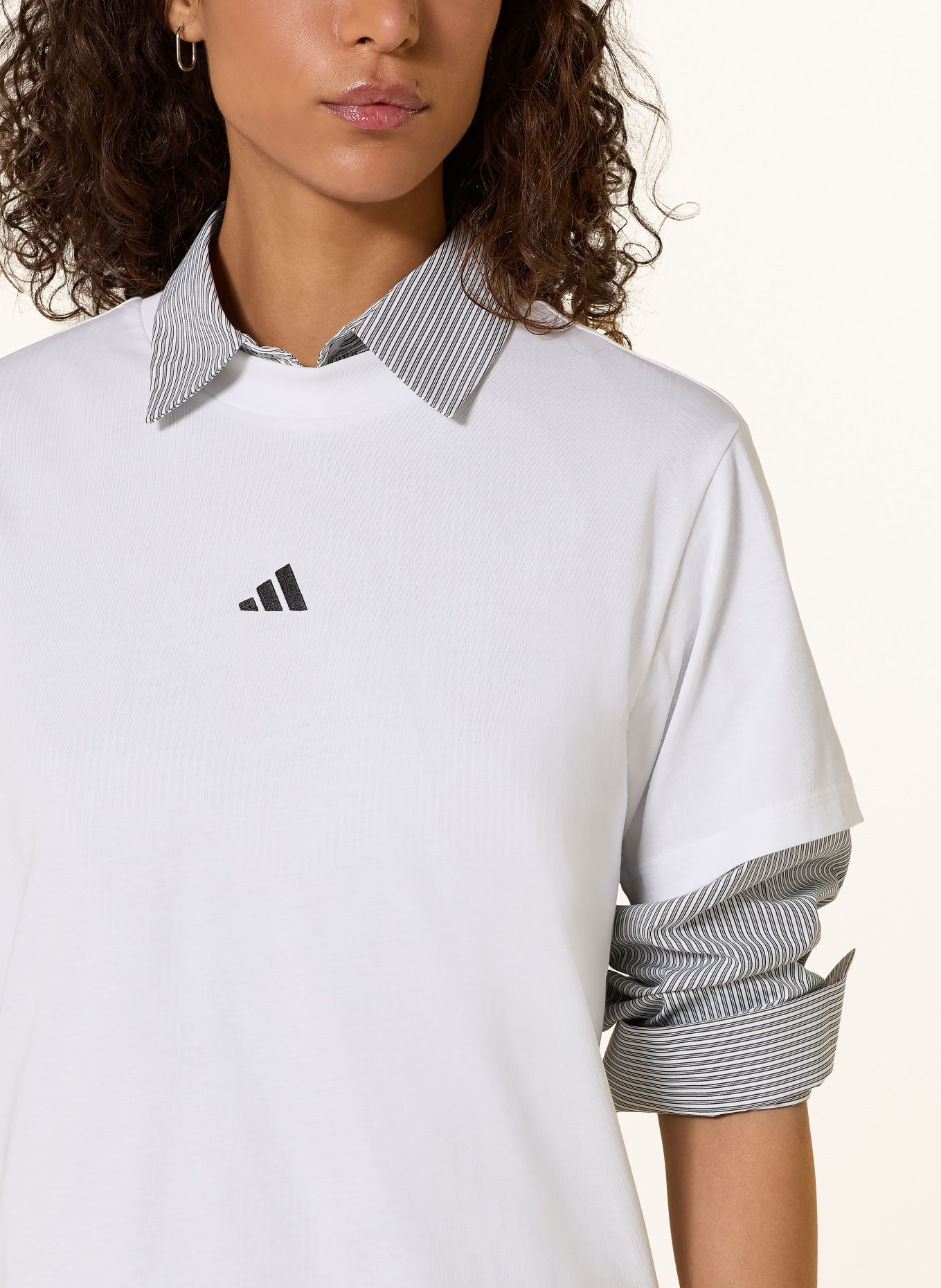 adidas ESSENTIALS SMALL LOGO T-shirt: WHITE / BLACK
