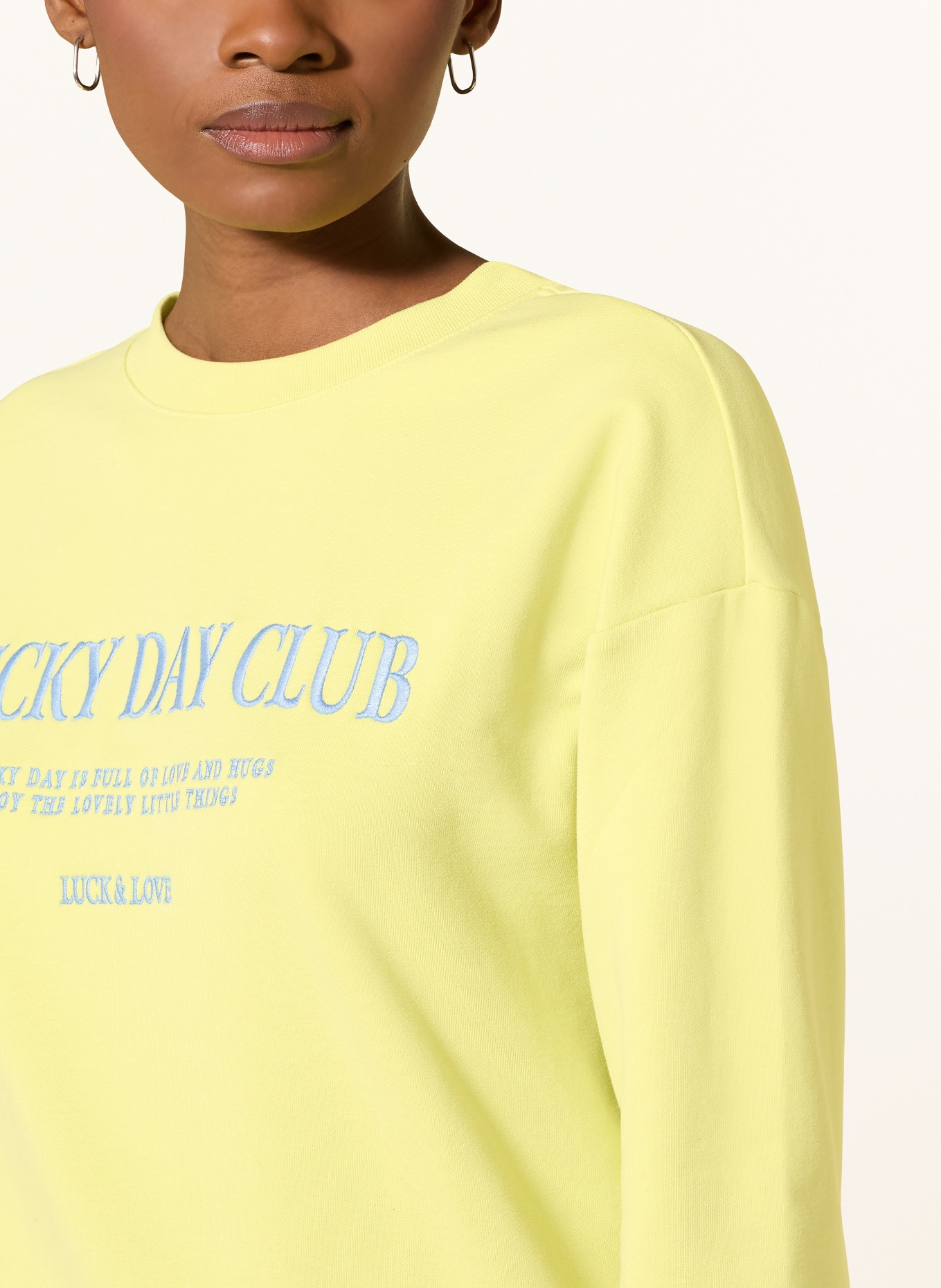 CARTOON Sweatshirt with rhinestones: LIGHT GREEN