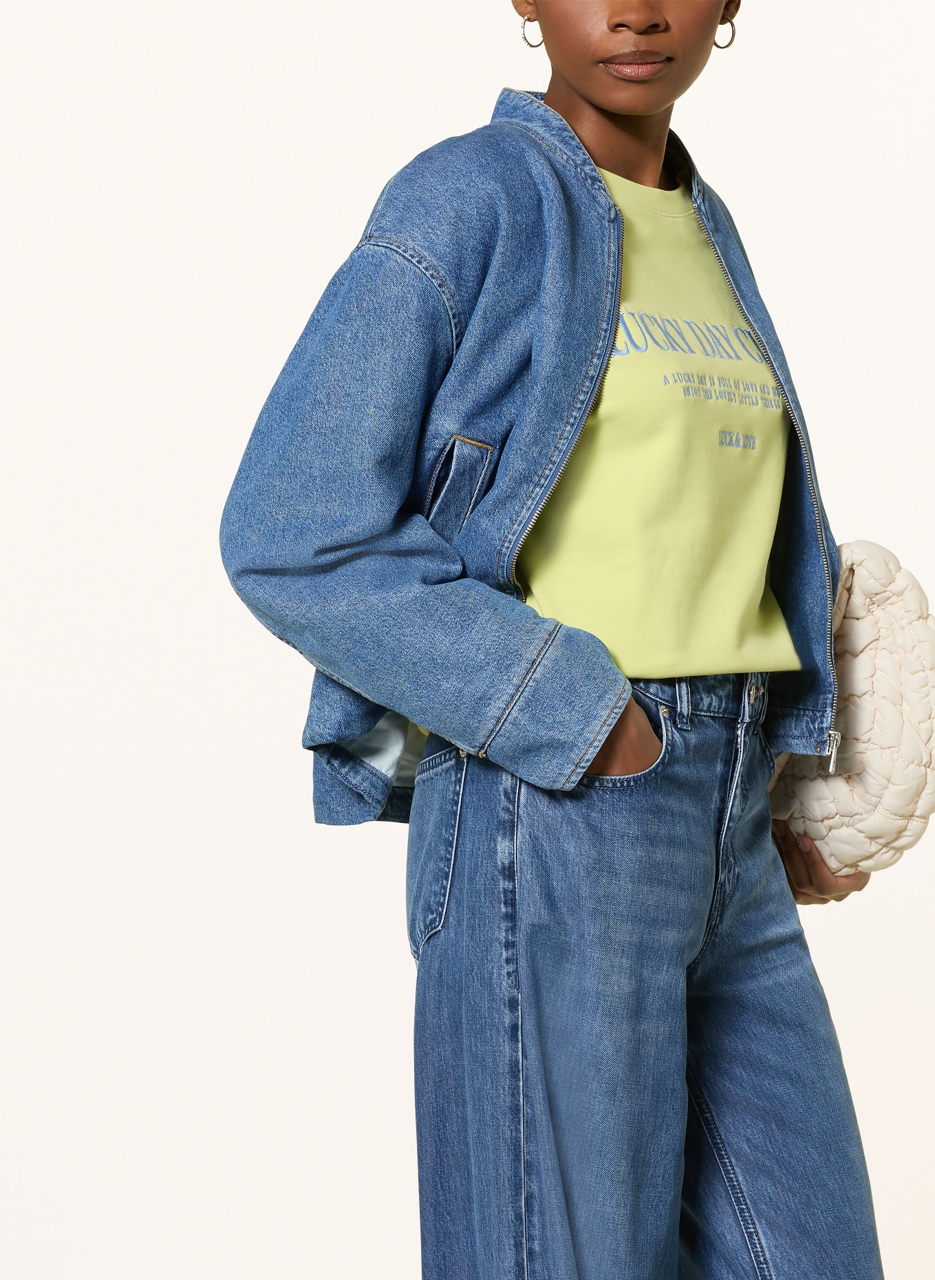 CARTOON Sweatshirt with rhinestones: LIGHT GREEN