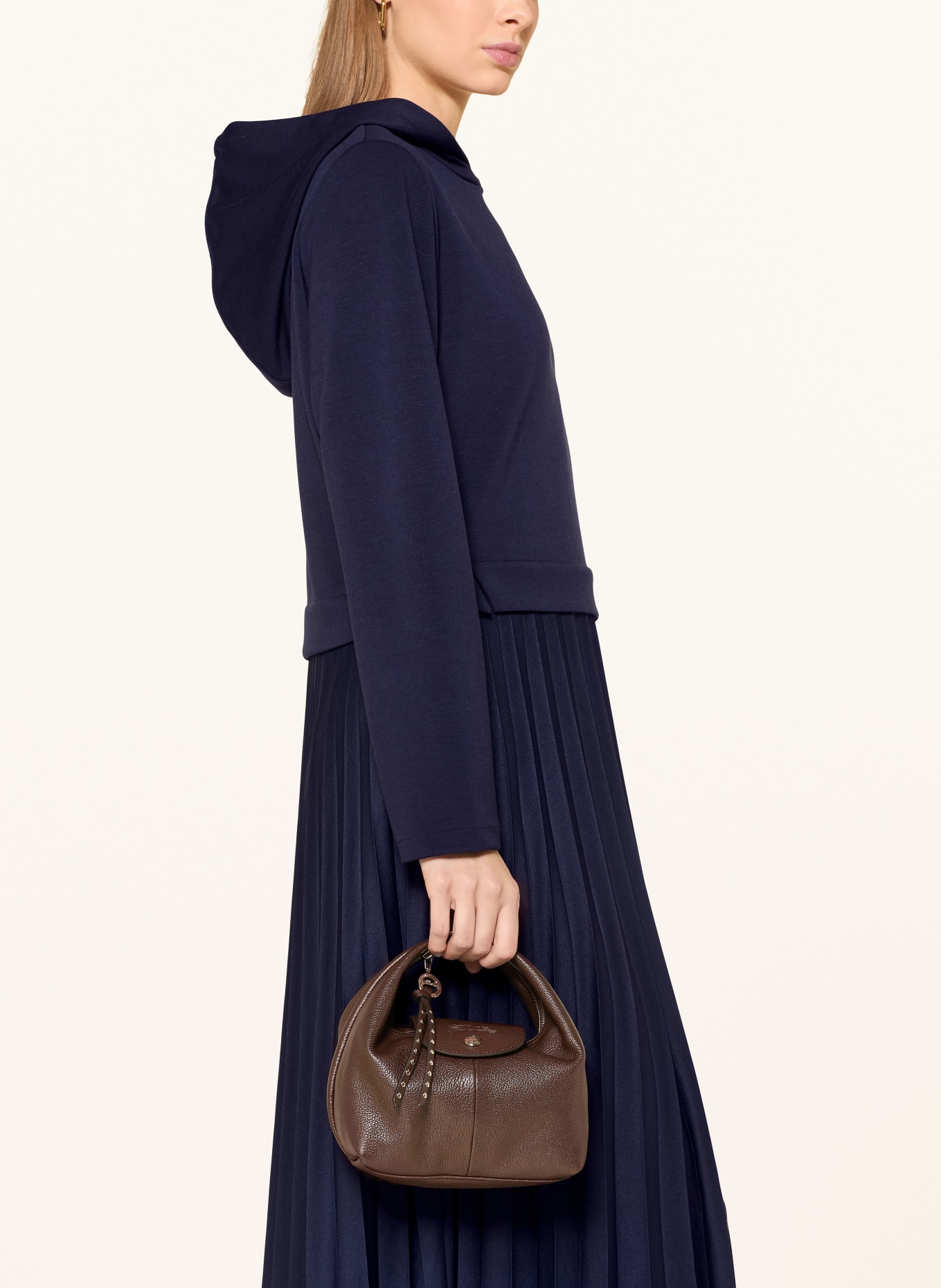 CARTOON Šaty s plisováním: TMAVĚ MODRÁ