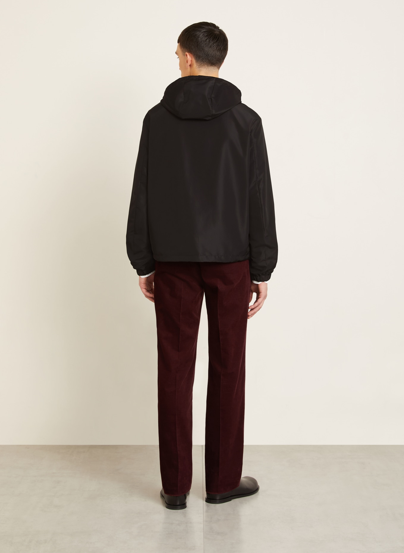 FENDI bunda: ČERNÁ