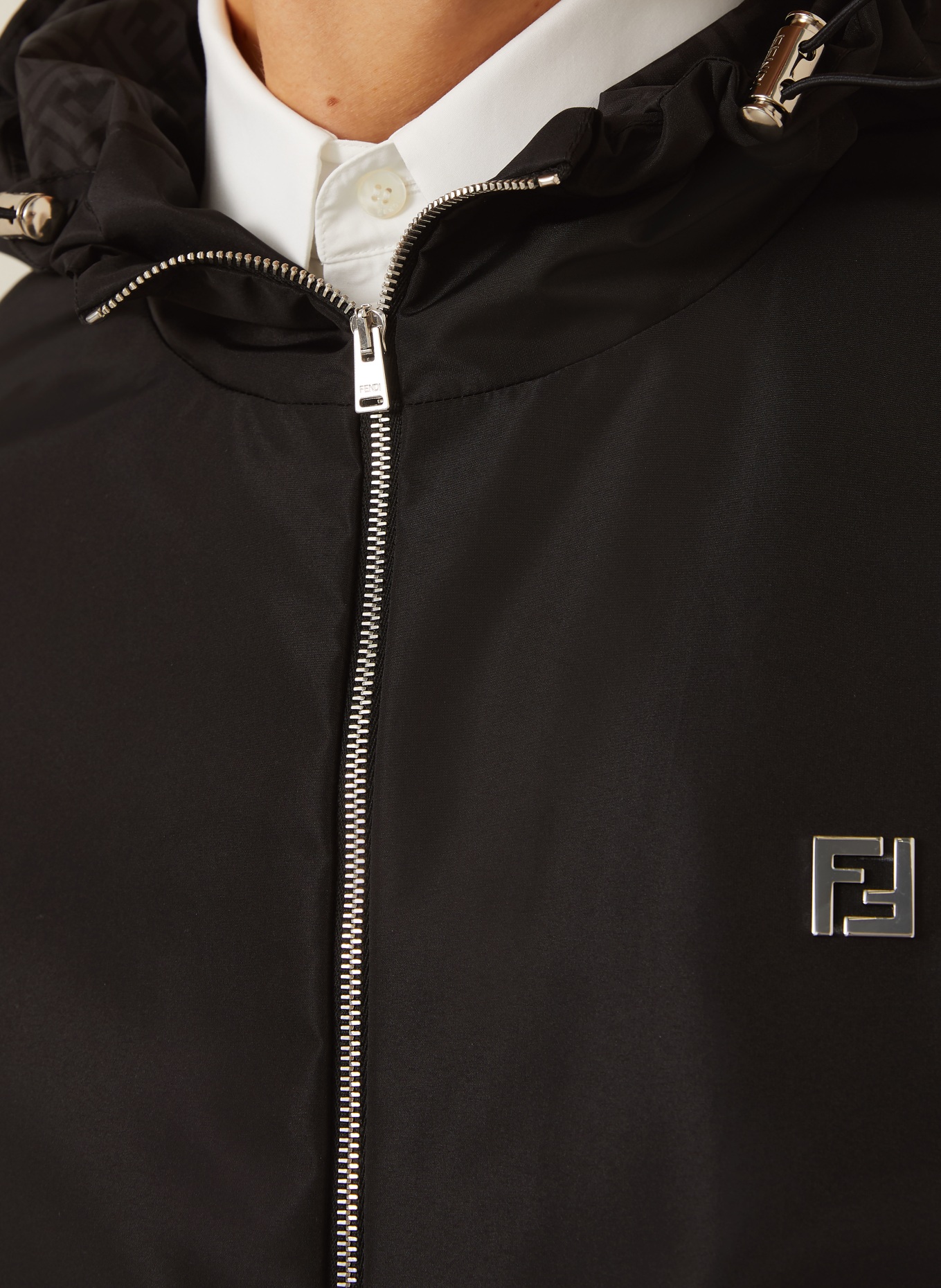 FENDI bunda: ČERNÁ