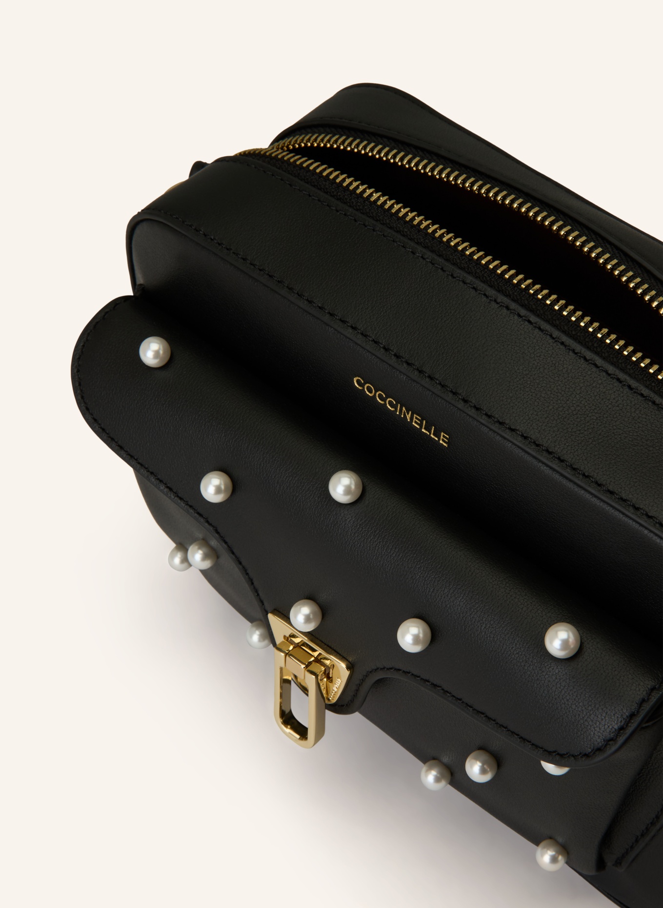 COCCINELLE BEAT shoulder bag with decorative beads: BLACK / GOLD