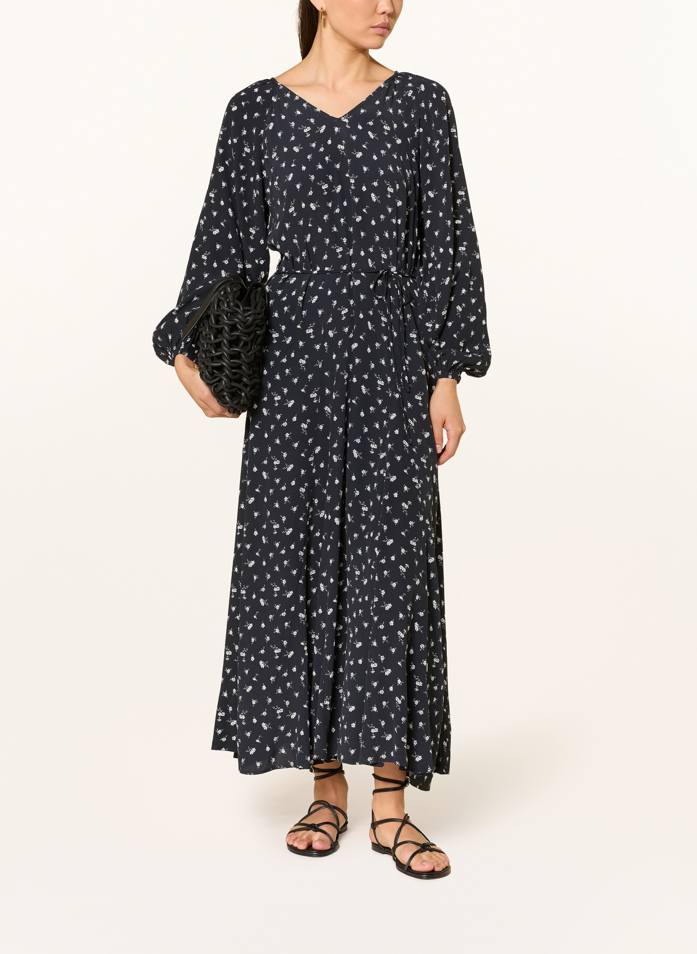 Part Two dress: DARK BLUE / WHITE