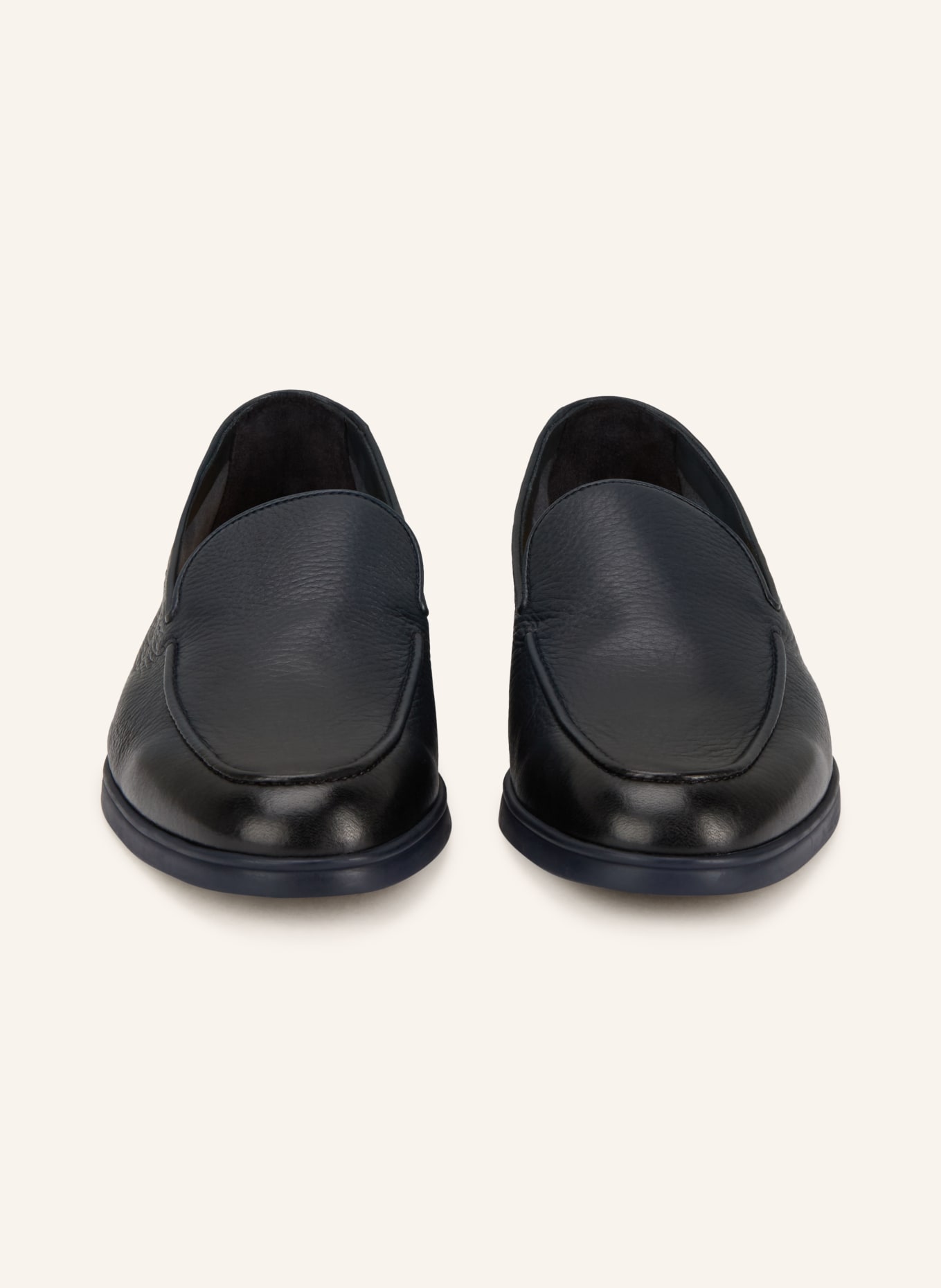 DOUCAL'S pantofle: ČERNÁ