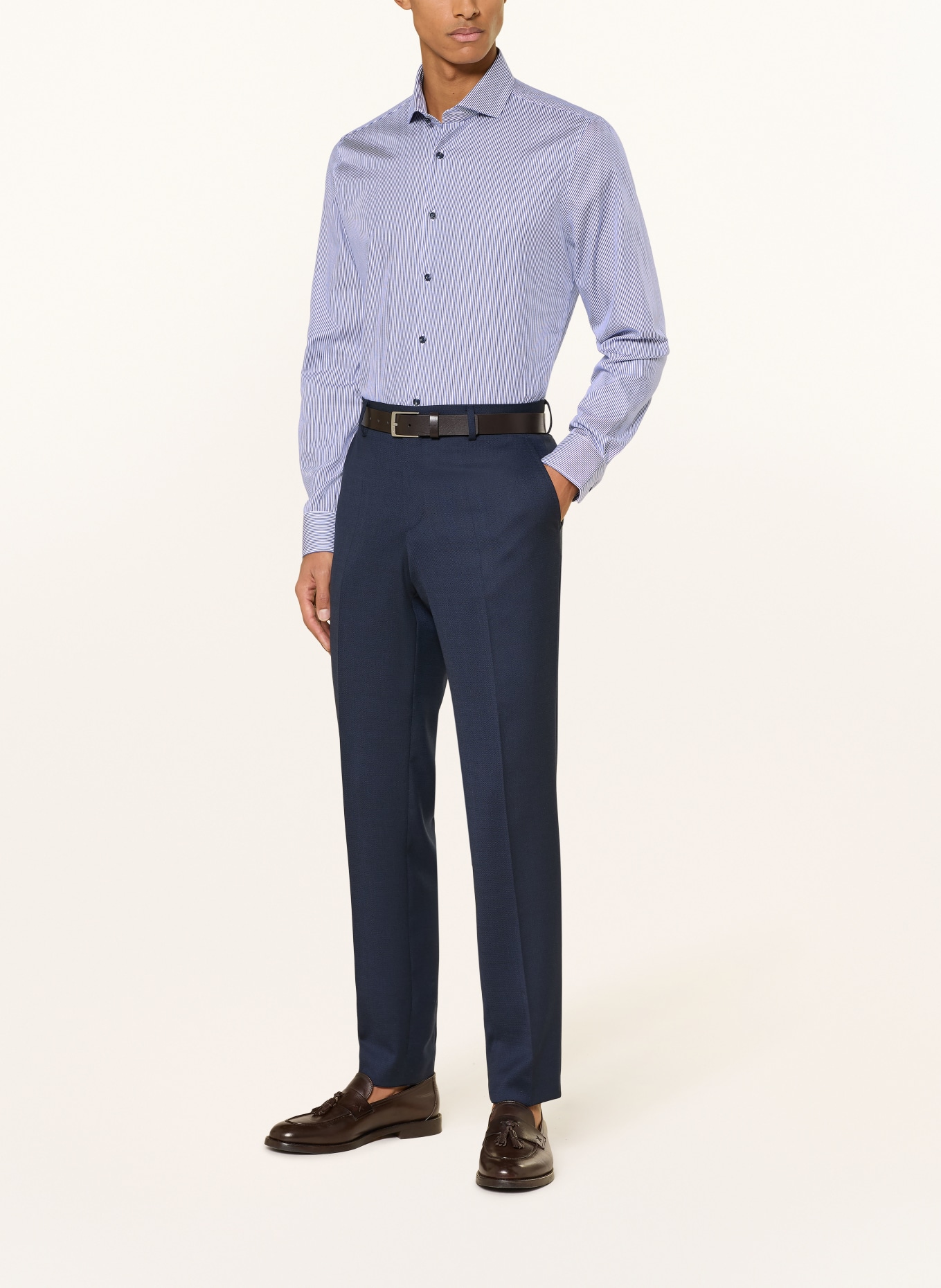 PAUL Košile Shaped Fit: TMAVĚ MODRÁ / BÍLÁ