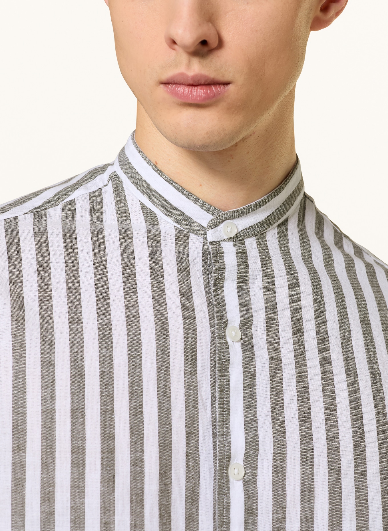 PAUL Kurzarm-Hemd Comfort Fit: DUNKELGRÜN / WEISS