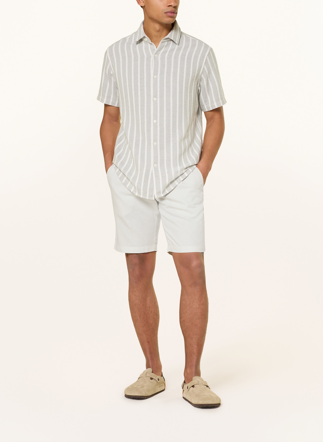 PAUL Chinoshorts Comfort Fit mit Leinen: HELLGRAU