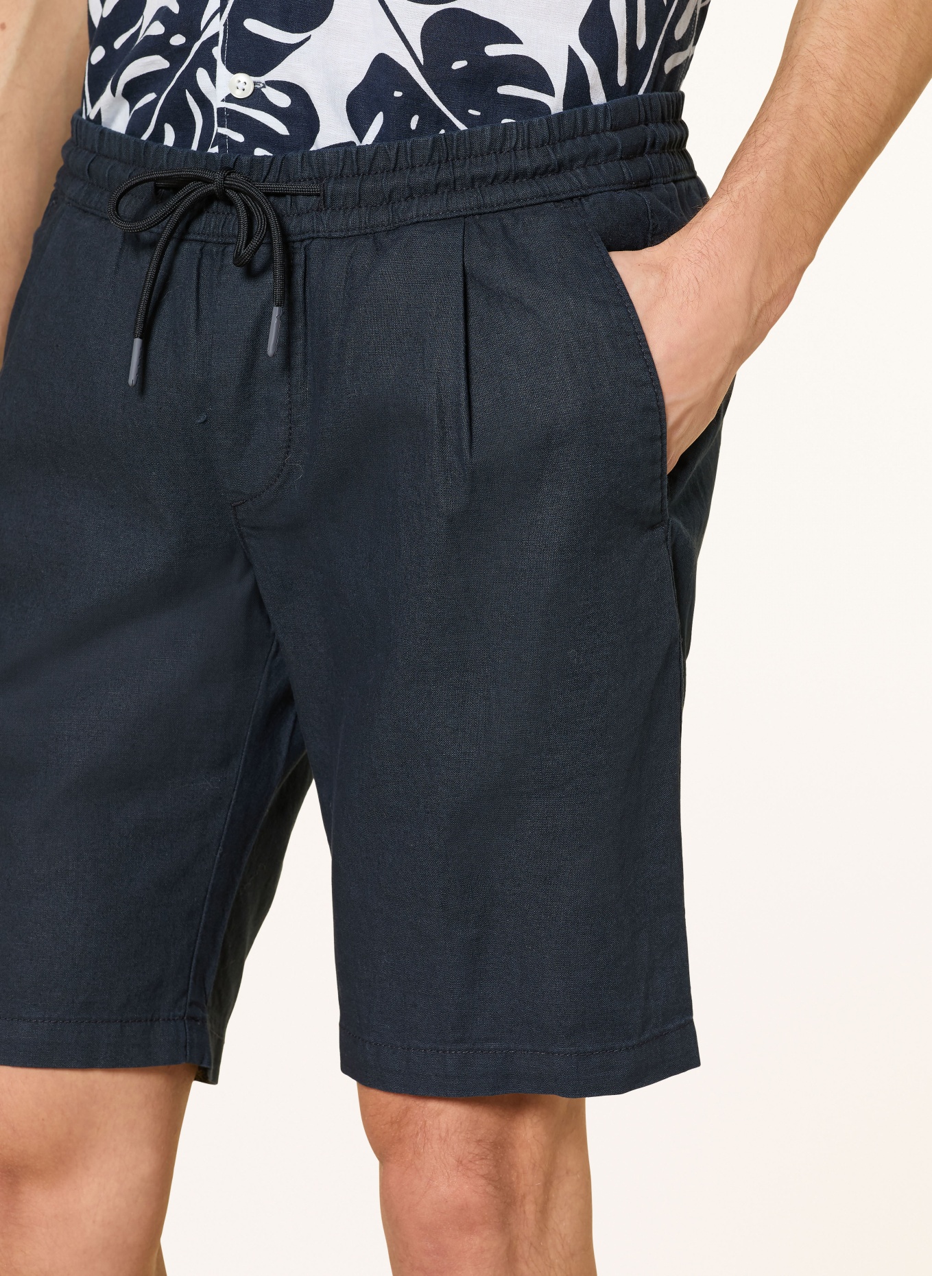 STROKESMAN'S Regular fit shorts with linen: DARK BLUE