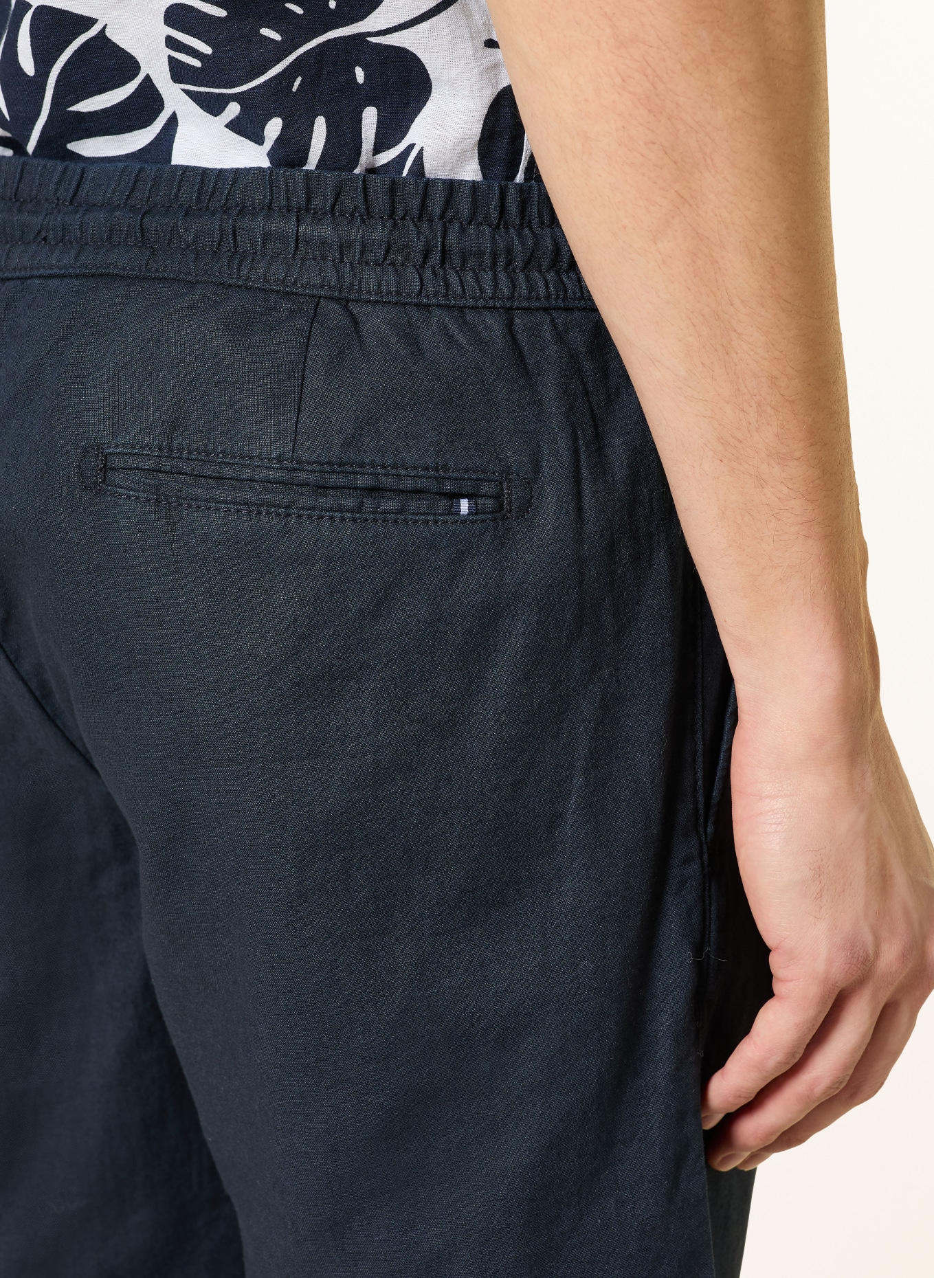 STROKESMAN'S Regular fit shorts with linen: DARK BLUE