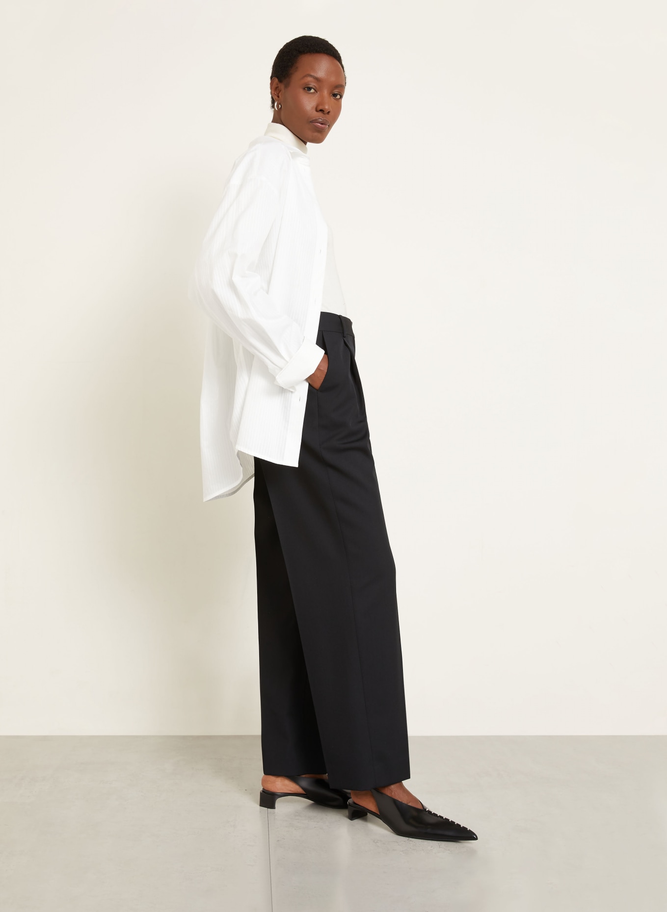 TOTEME kalhoty: ČERNÁ