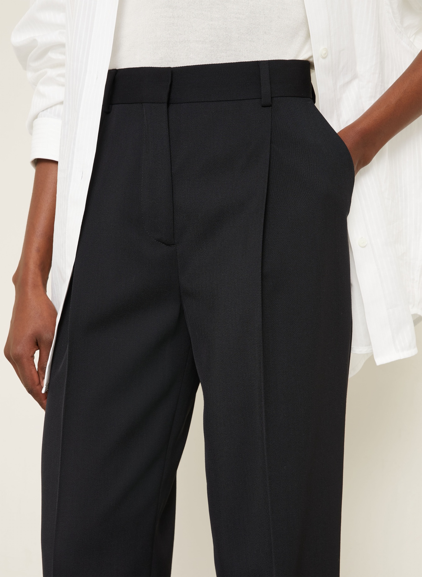 TOTEME kalhoty: ČERNÁ