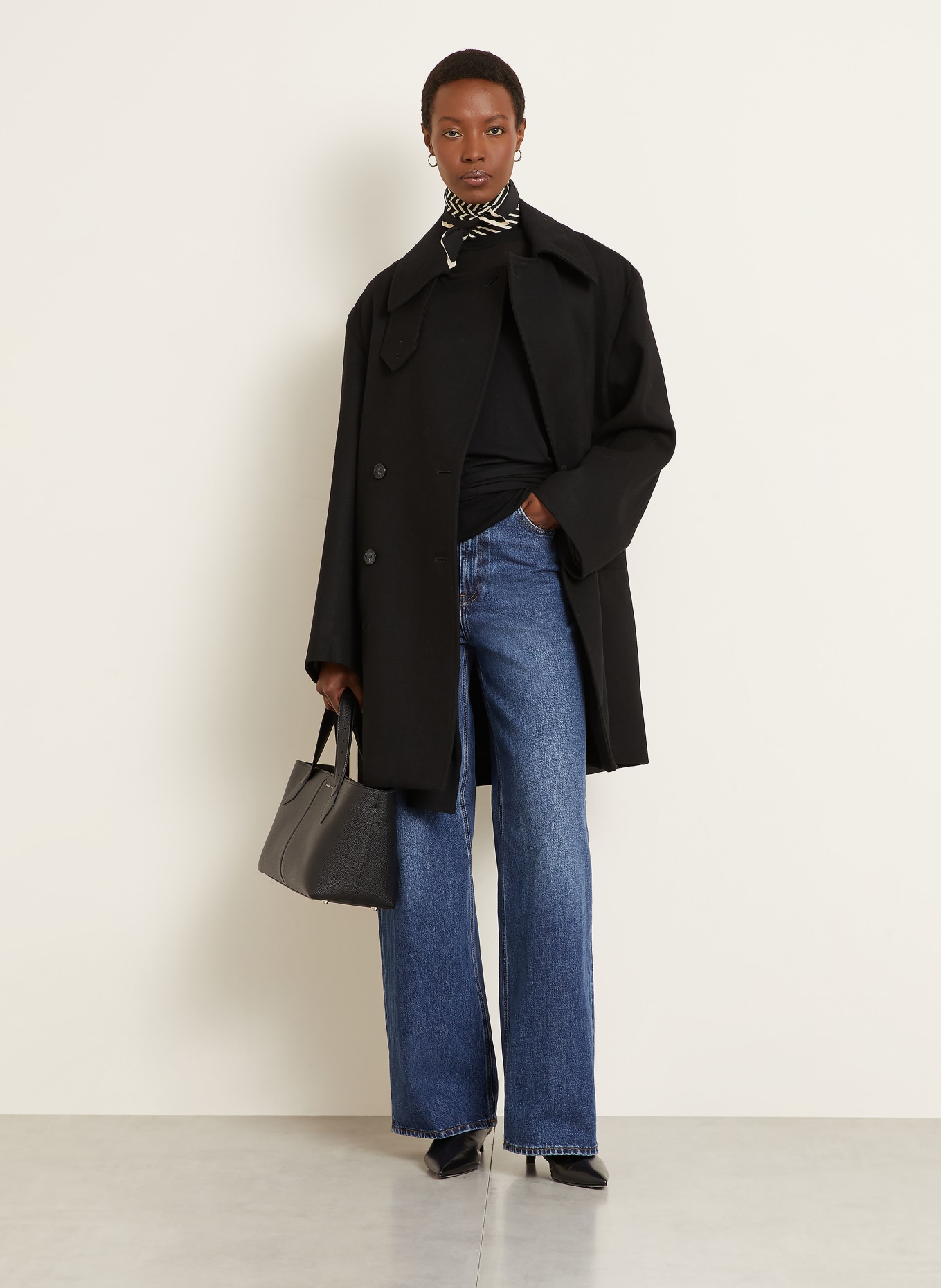 TOTEME vlněný kabát: ČERNÁ