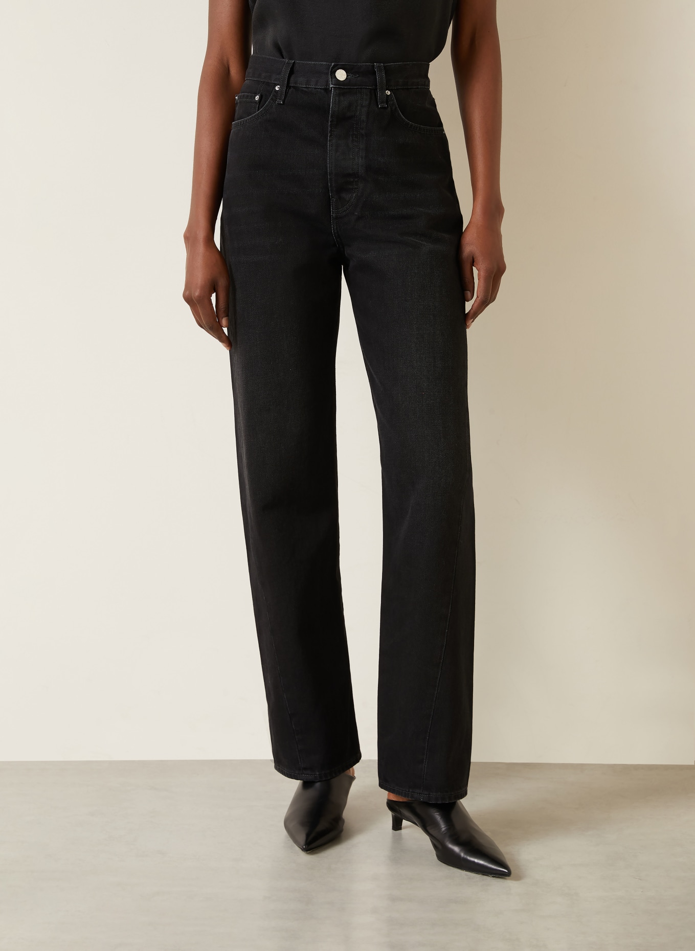 TOTEME Proste dżinsy: 230 FADED BLACK