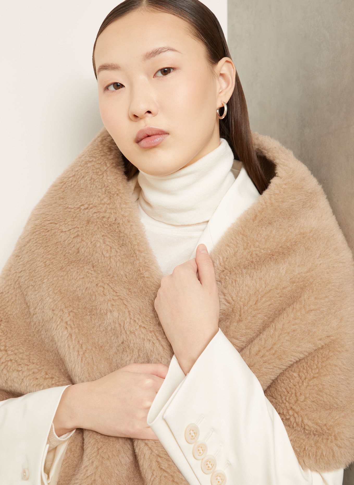 Max Mara Teddyfell-Stola LAUTO mit Alpaka: CAMEL