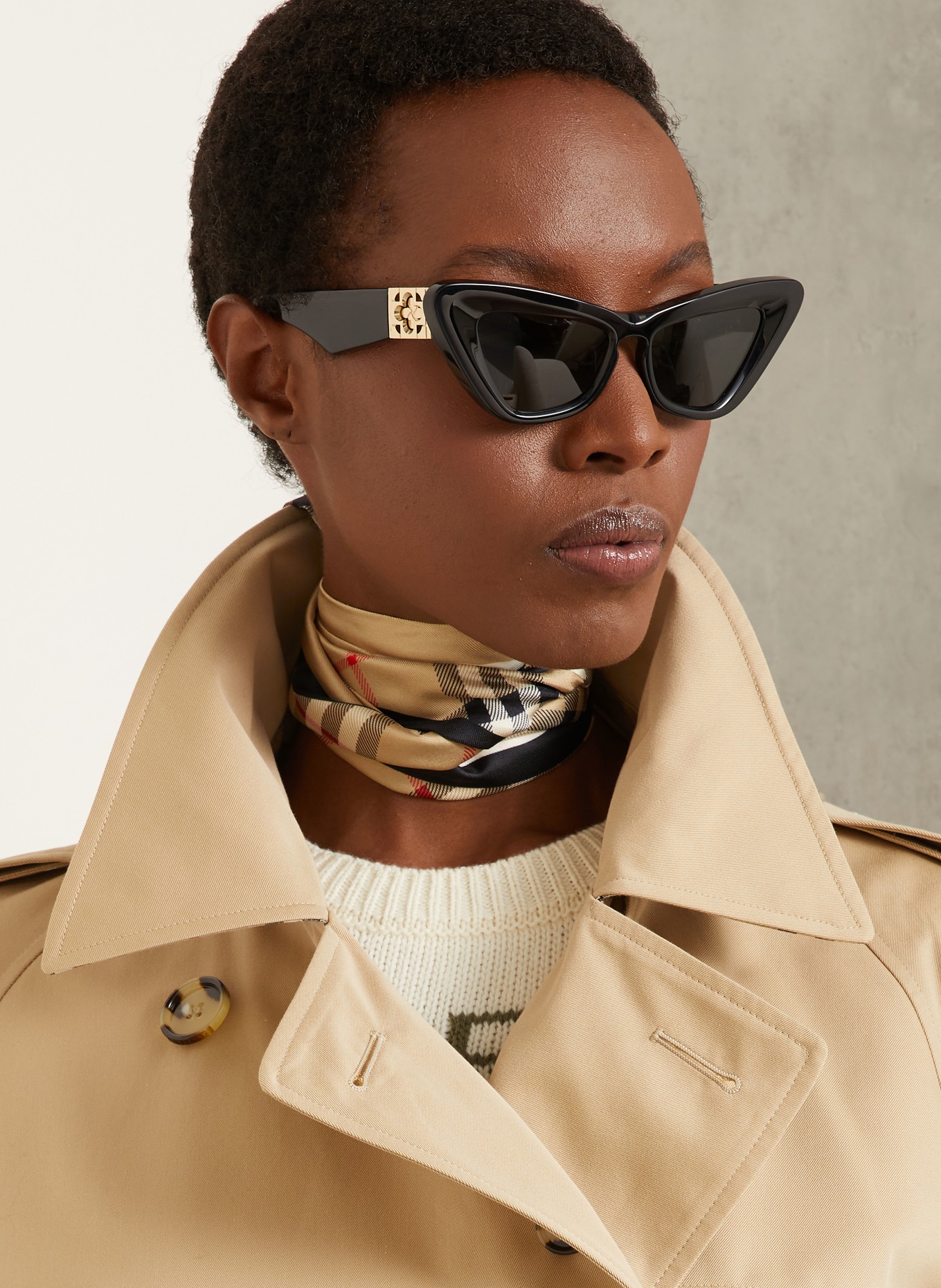 BURBERRY Trenchcoat HALTYE: VELBLOUDÍ