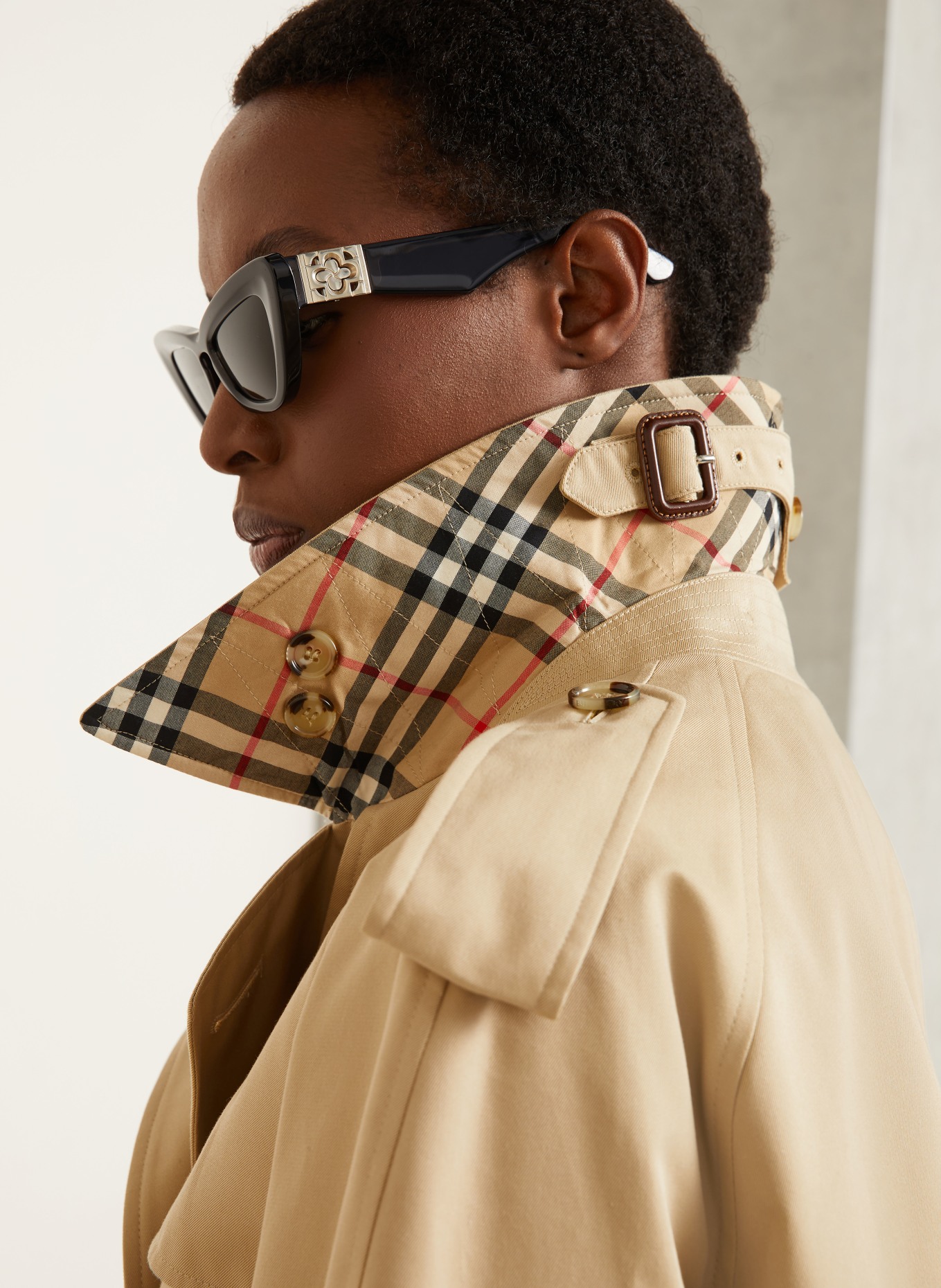 BURBERRY Trenchcoat HALTYE: VELBLOUDÍ