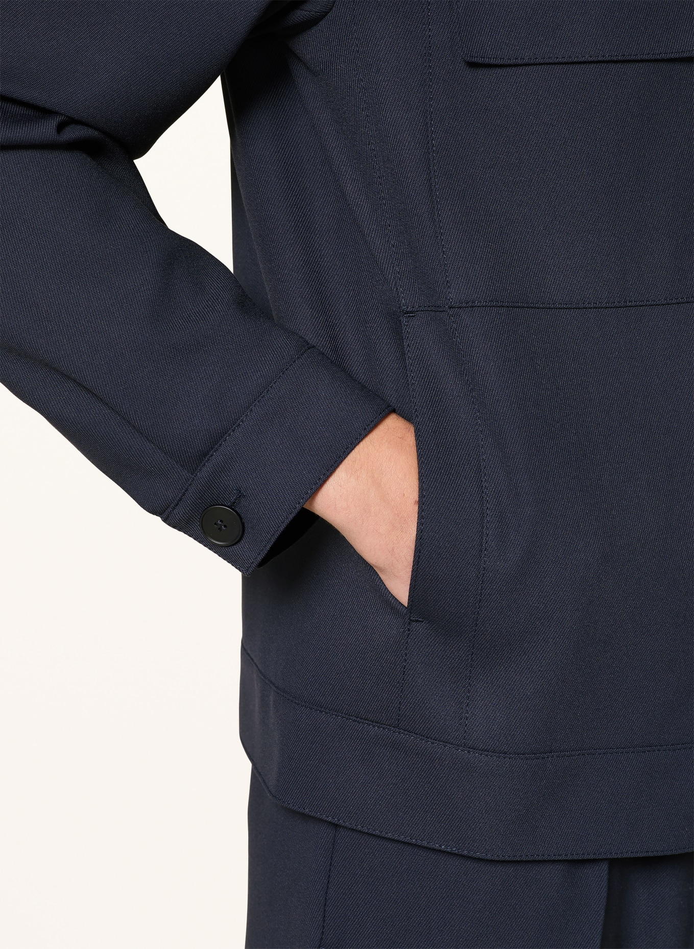 HUGO JULIANO overjacket: DARK BLUE