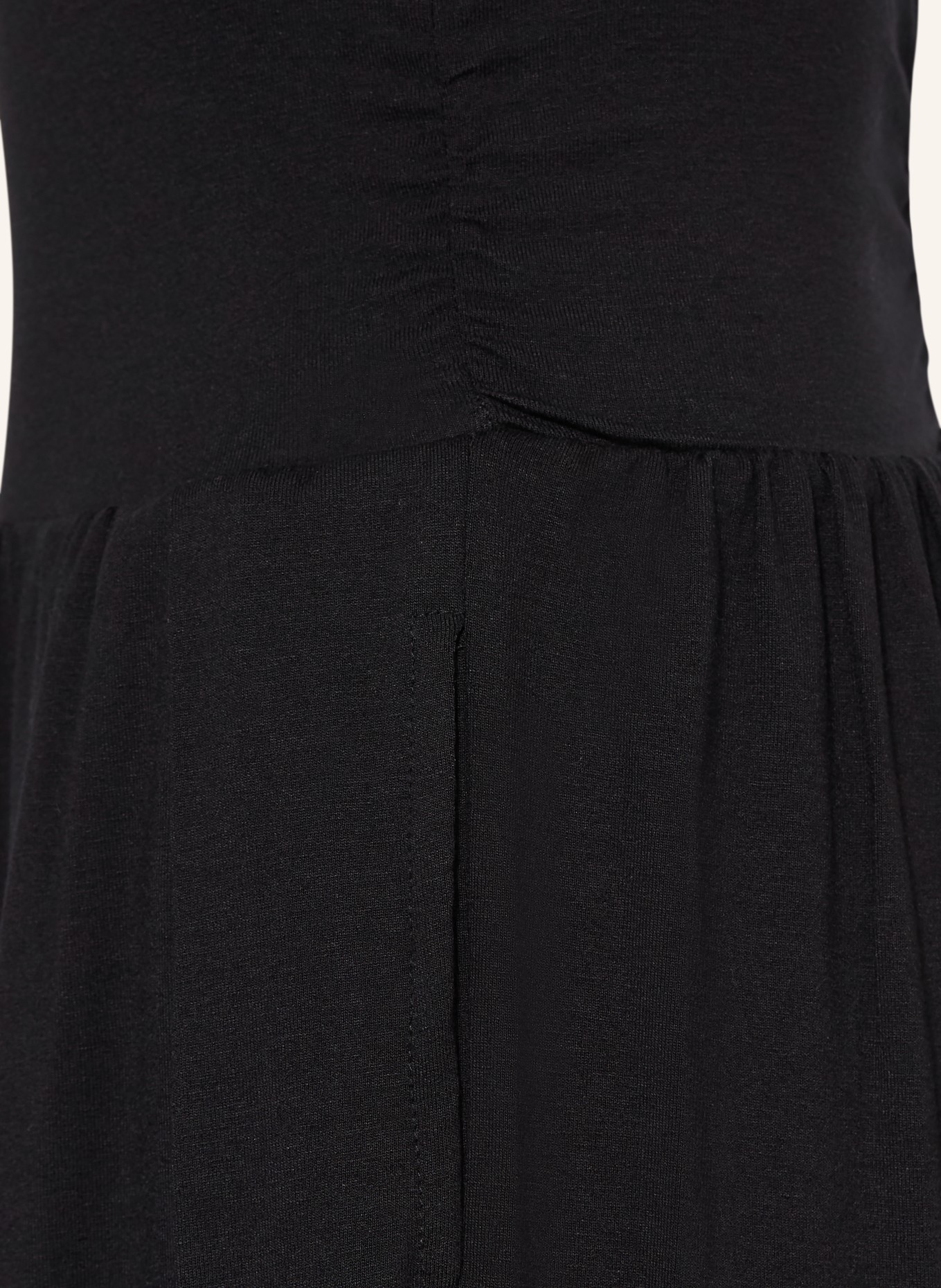 BLUE EFFECT Jumpsuit mit Falten: SCHWARZ